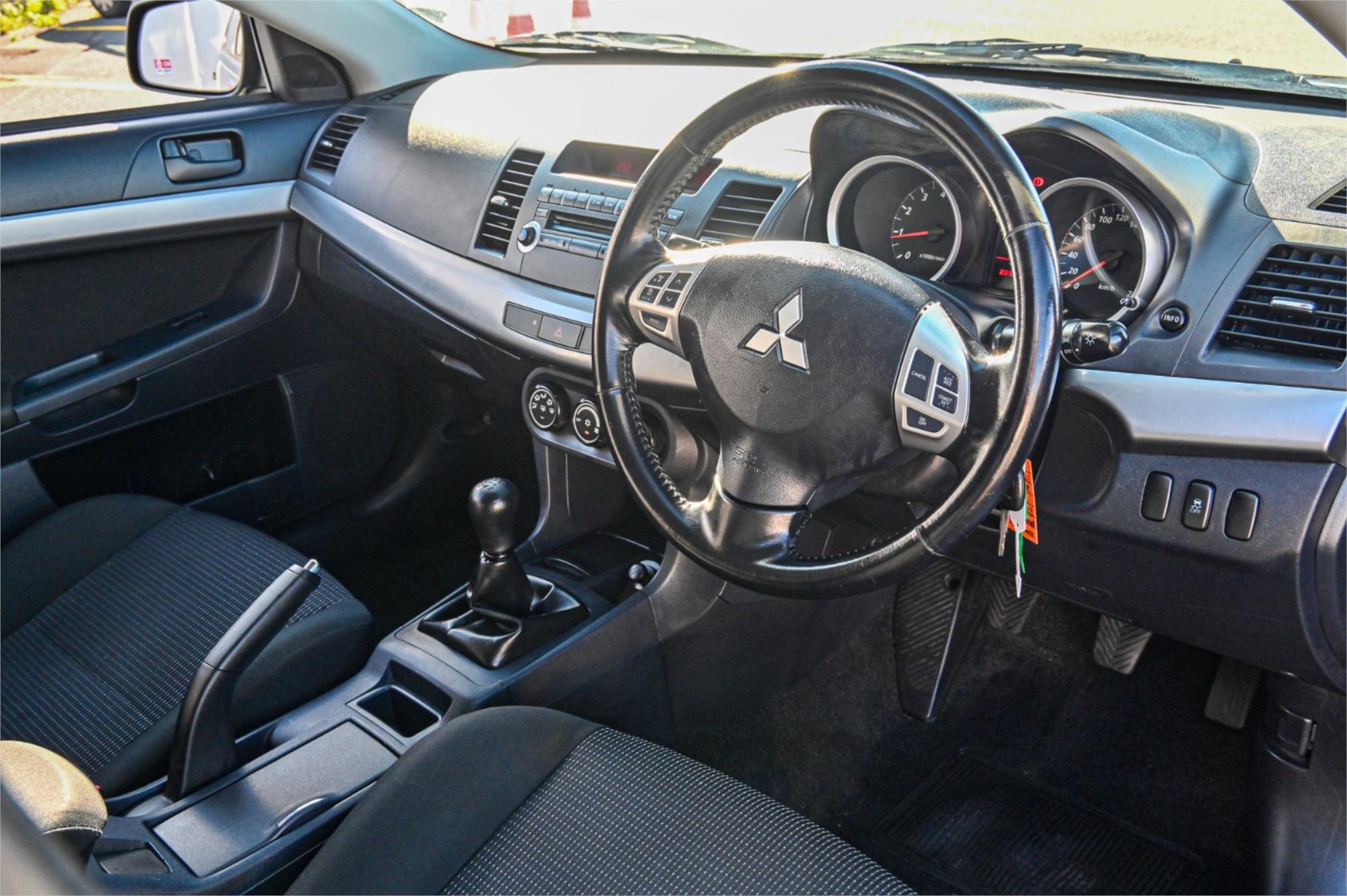 2010 MITSUBISHI LANCER CJ MY11 SX SPORTBACK 5 SP MANUAL 5D HATCHBACK