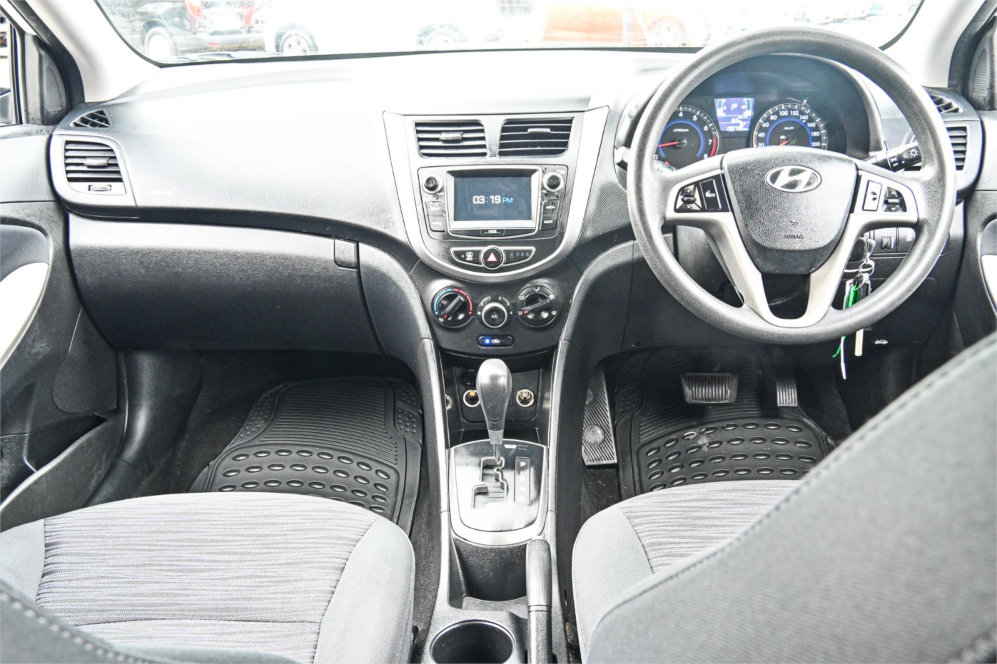2016 HYUNDAI ACCENT RB4 MY16 ACTIVE CVT AUTO 6 SPEED 5D HATCHBACK