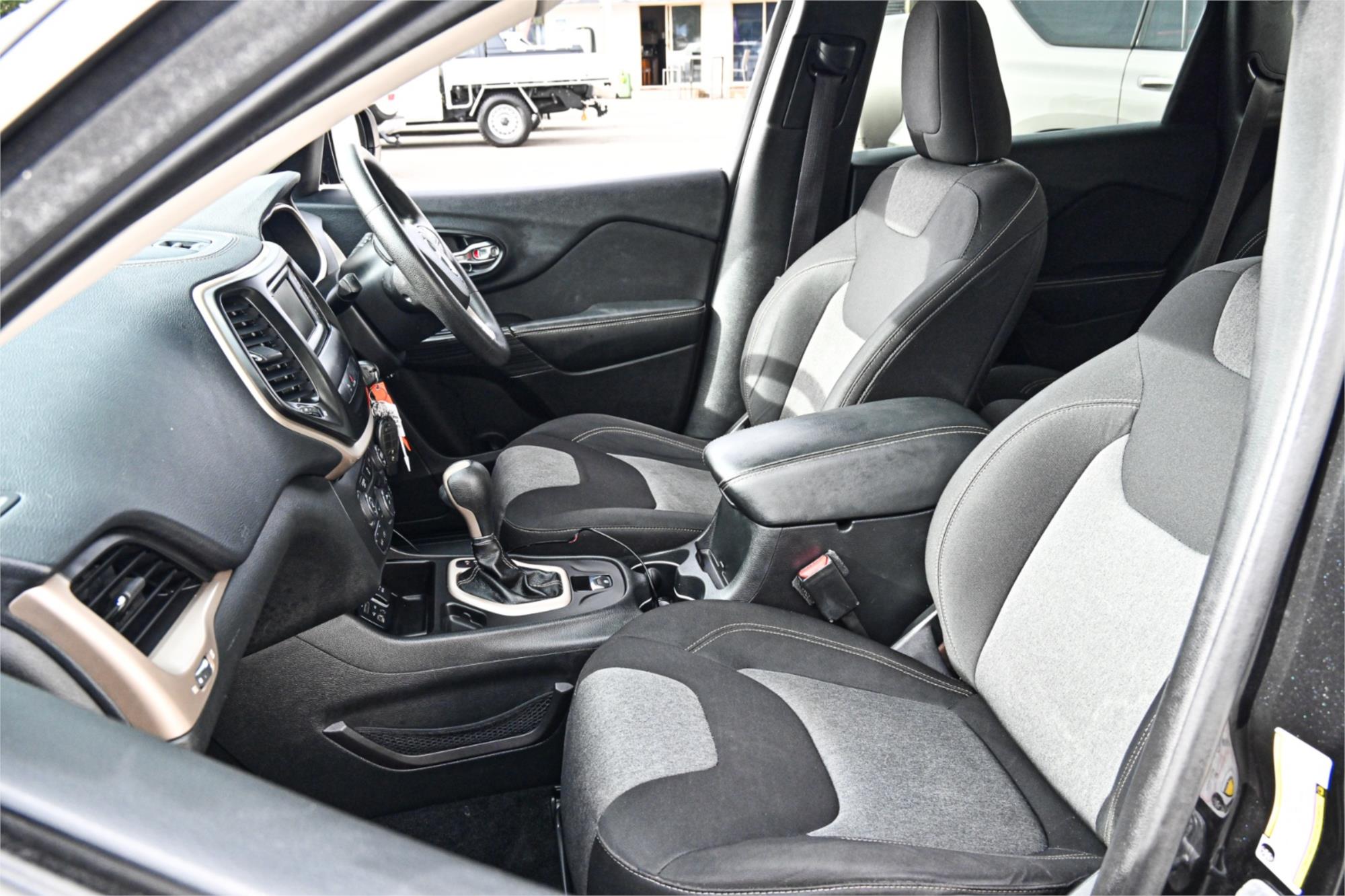 2014 JEEP CHEROKEE KL SPORT (4x2) 9 SP AUTOMATIC 4D WAGON