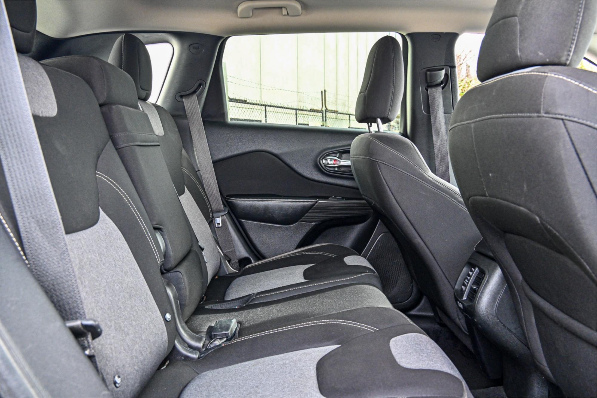 2014 JEEP CHEROKEE KL SPORT (4x2) 9 SP AUTOMATIC 4D WAGON