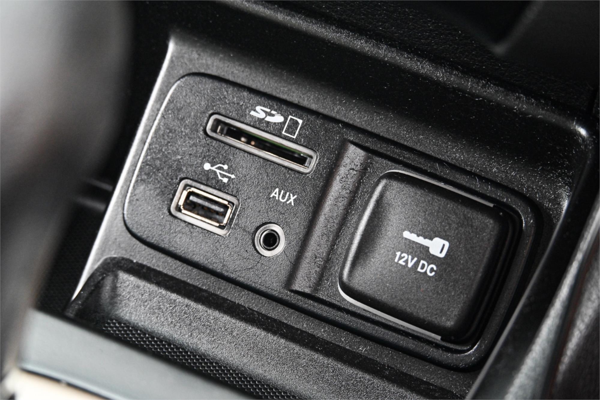 2014 JEEP CHEROKEE KL SPORT (4x2) 9 SP AUTOMATIC 4D WAGON