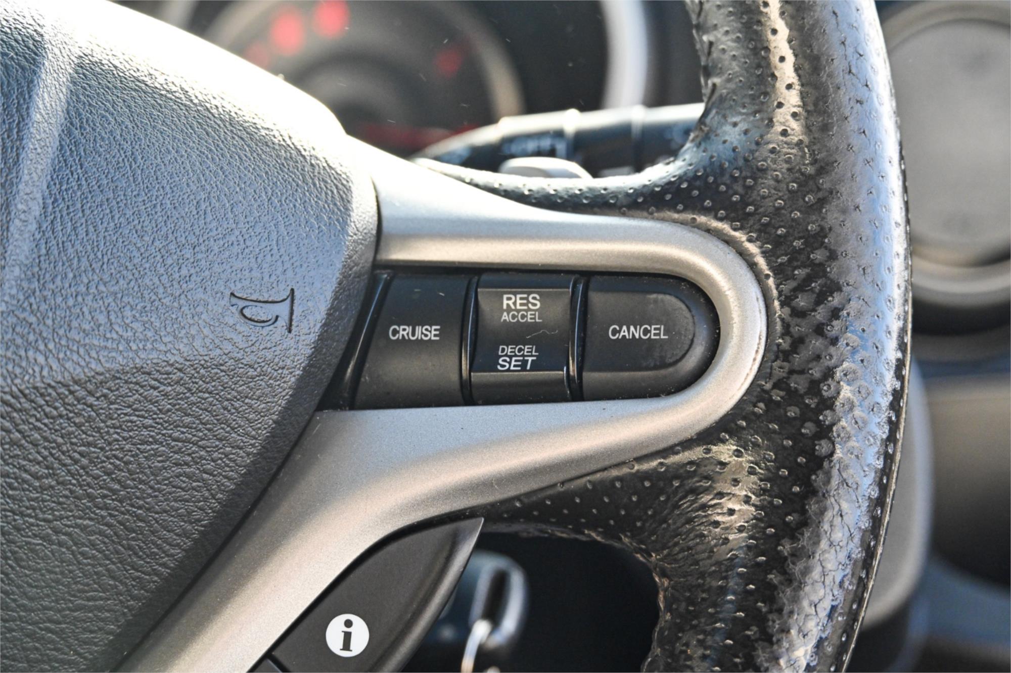 2012 HONDA JAZZ GE MY12 VIBE-S 5 SP AUTOMATIC 5D HATCHBACK