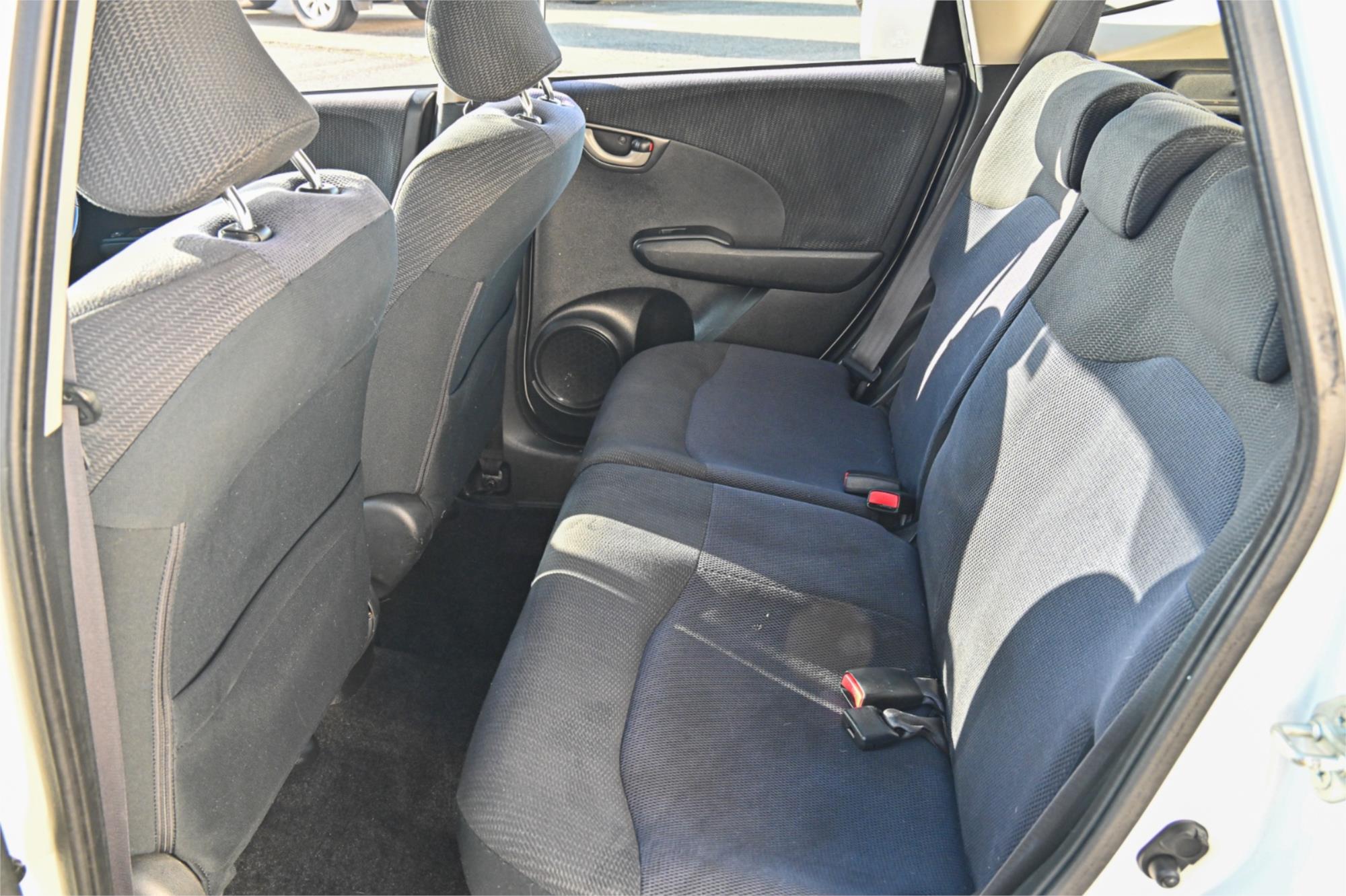2012 HONDA JAZZ GE MY12 VIBE-S 5 SP AUTOMATIC 5D HATCHBACK