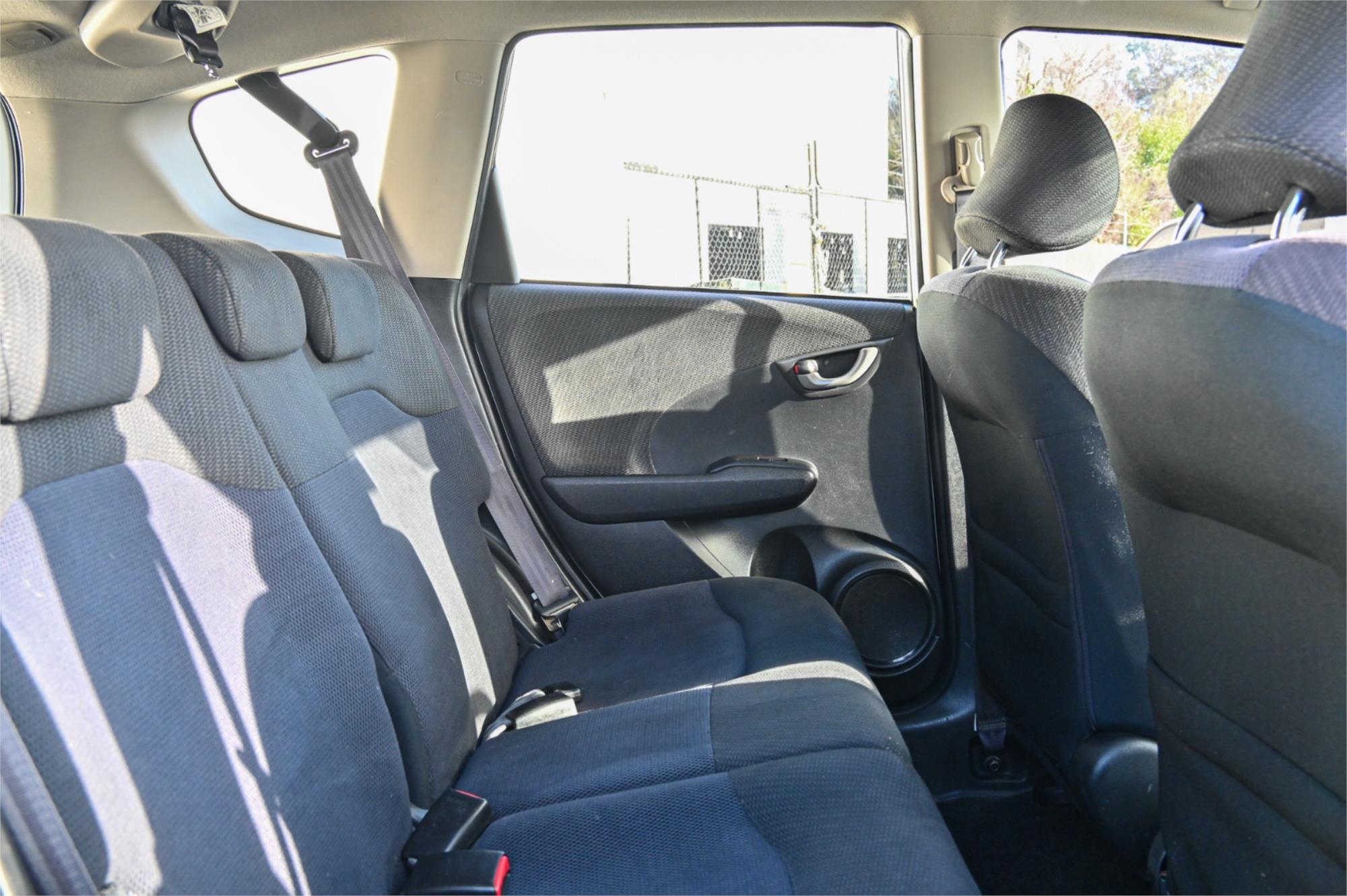 2012 HONDA JAZZ GE MY12 VIBE-S 5 SP AUTOMATIC 5D HATCHBACK