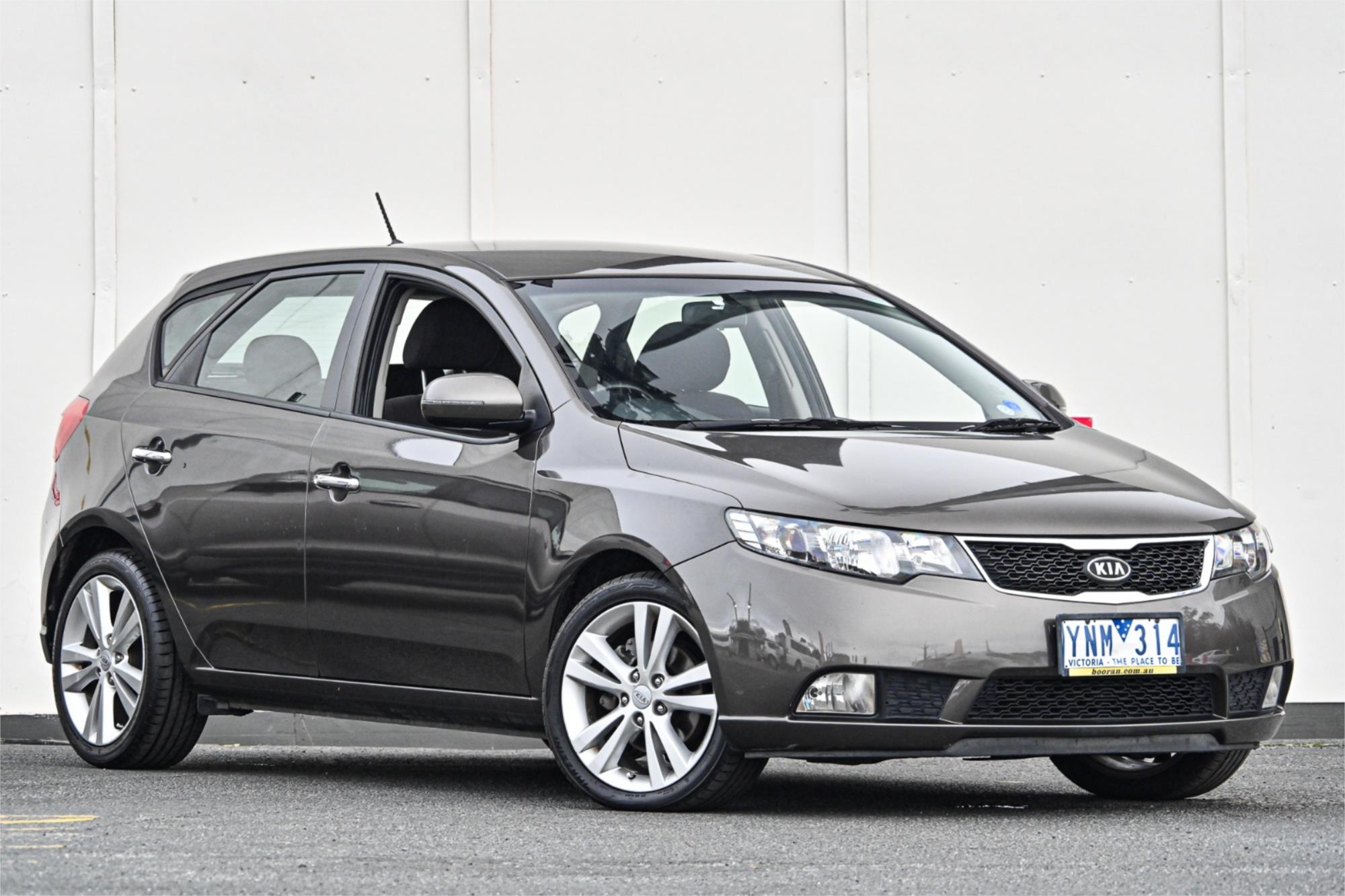 2011 KIA CERATO TD MY11 SLi 6 SP AUTOMATIC 5D HATCHBACK