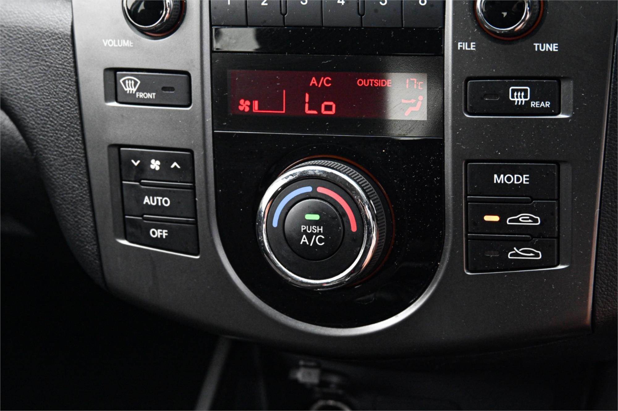 2011 KIA CERATO TD MY11 SLi 6 SP AUTOMATIC 5D HATCHBACK