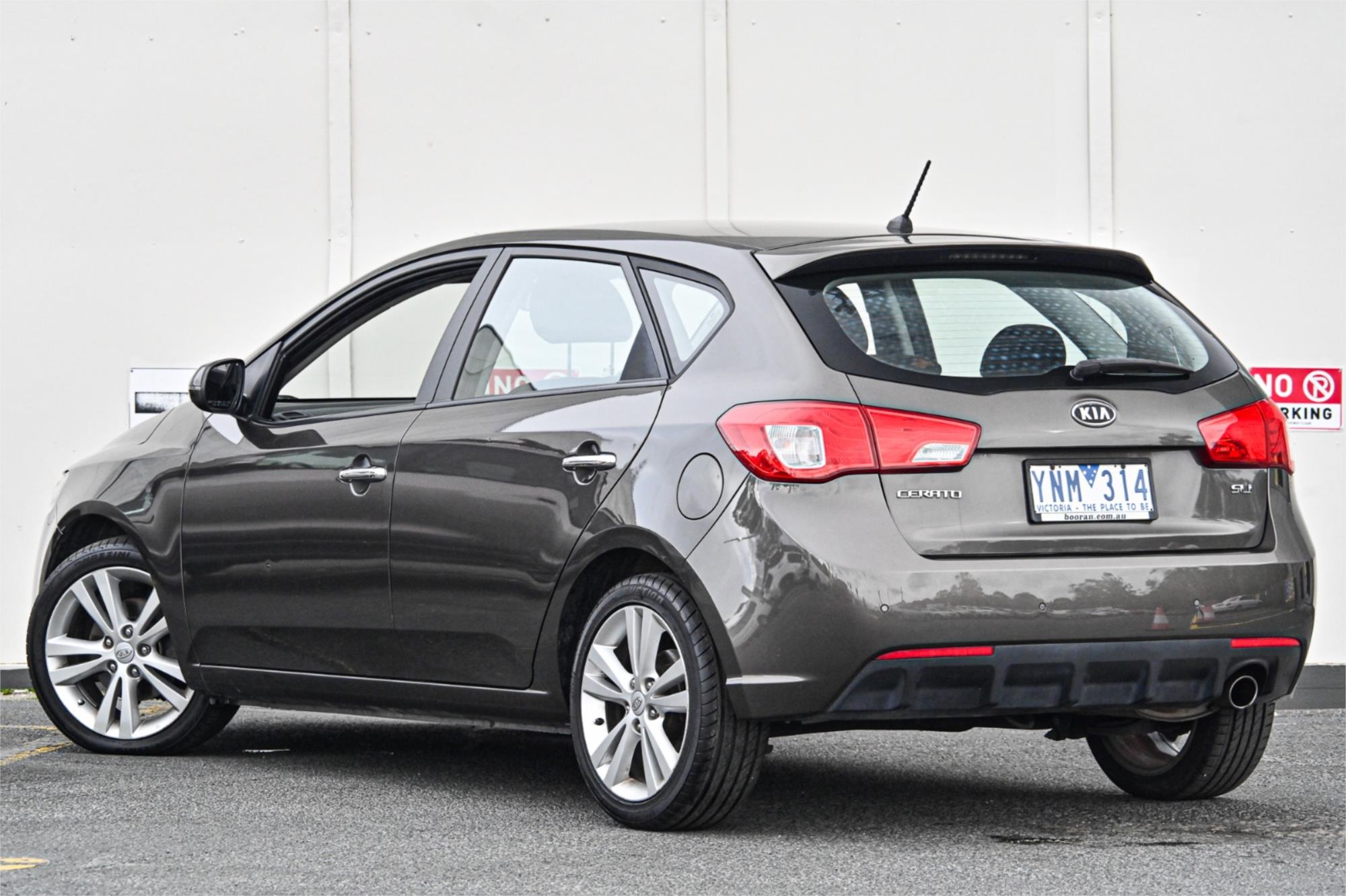 2011 KIA CERATO TD MY11 SLi 6 SP AUTOMATIC 5D HATCHBACK