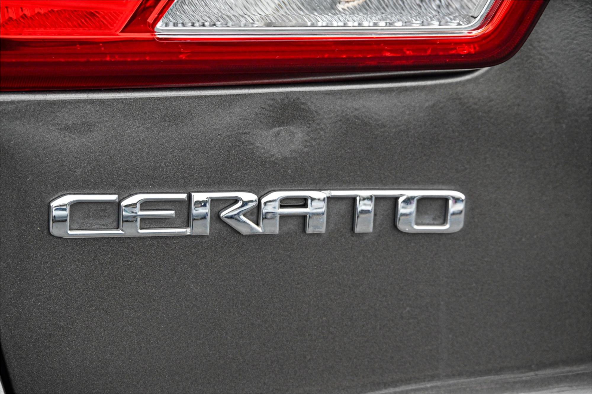 2011 KIA CERATO TD MY11 SLi 6 SP AUTOMATIC 5D HATCHBACK