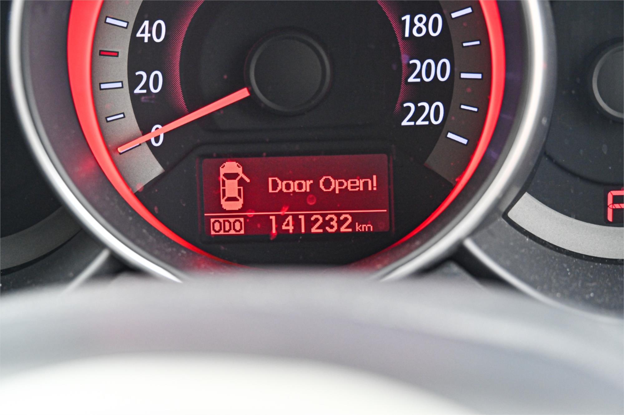 2011 KIA CERATO TD MY11 SLi 6 SP AUTOMATIC 5D HATCHBACK