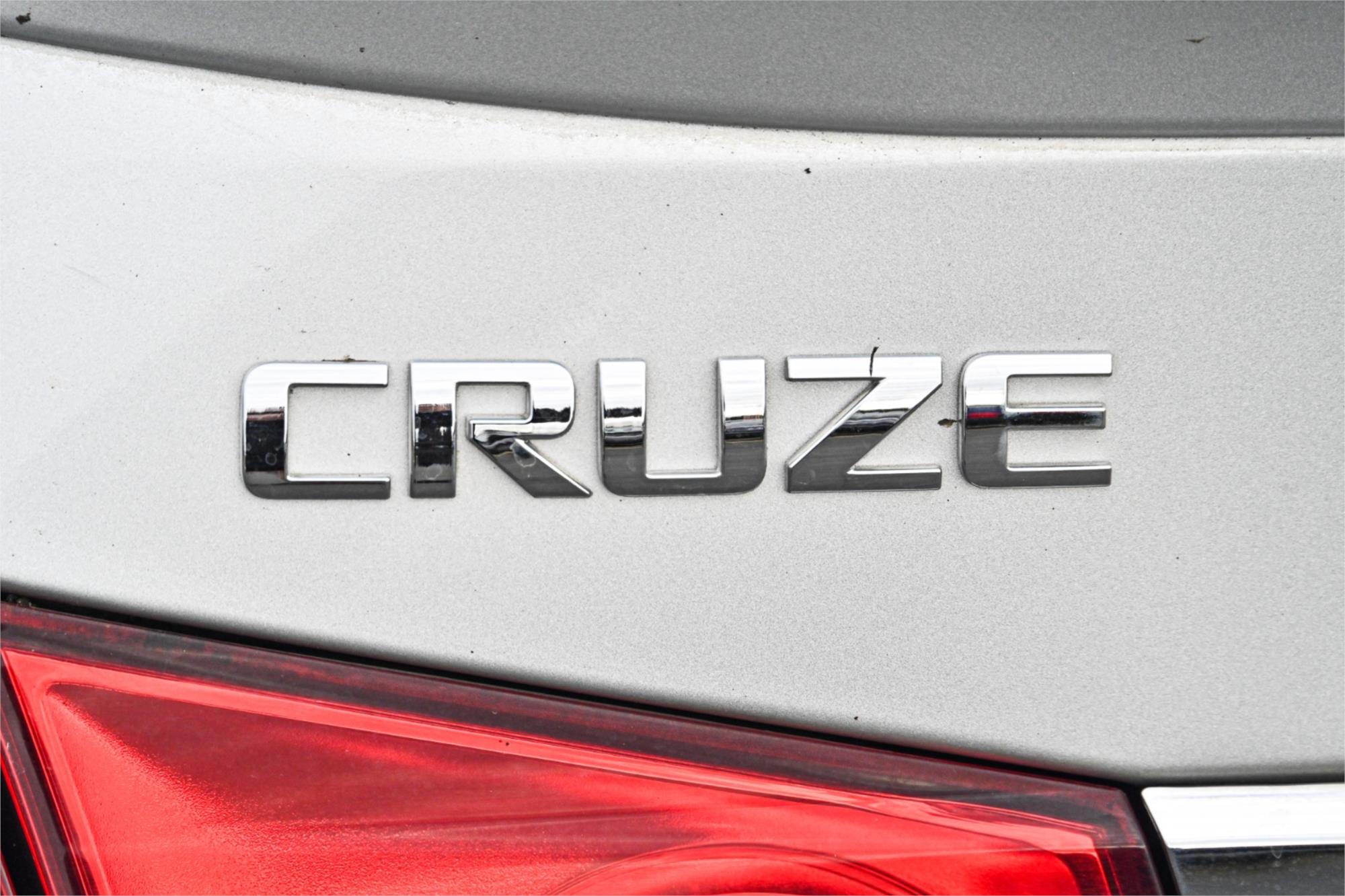 2012 HOLDEN CRUZE JH MY12 SRi V 6 SP AUTOMATIC 4D SEDAN