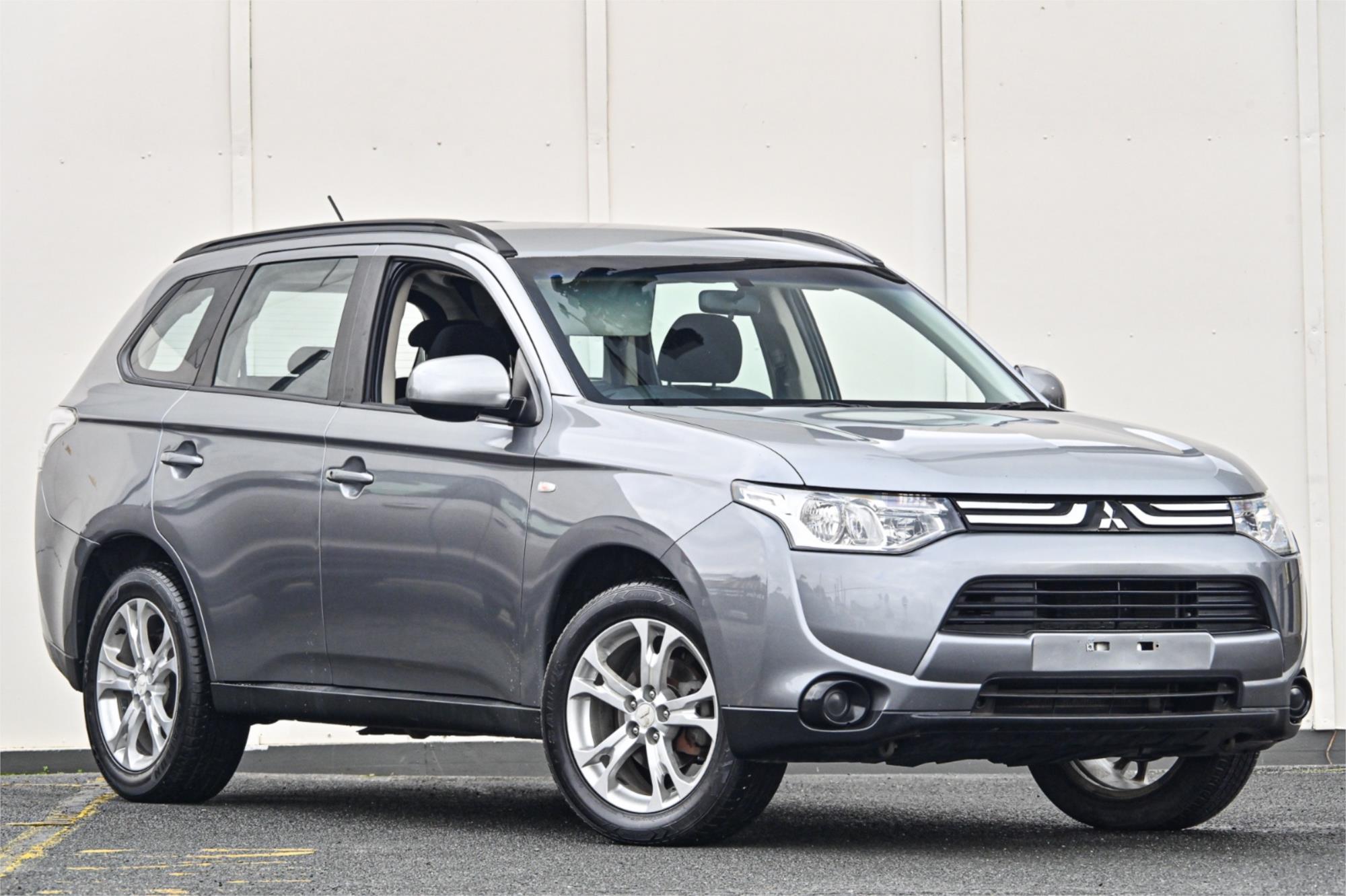 2013 MITSUBISHI OUTLANDER ZJ ES (4x2) CONTINUOUS VARIABLE 4D WAGON
