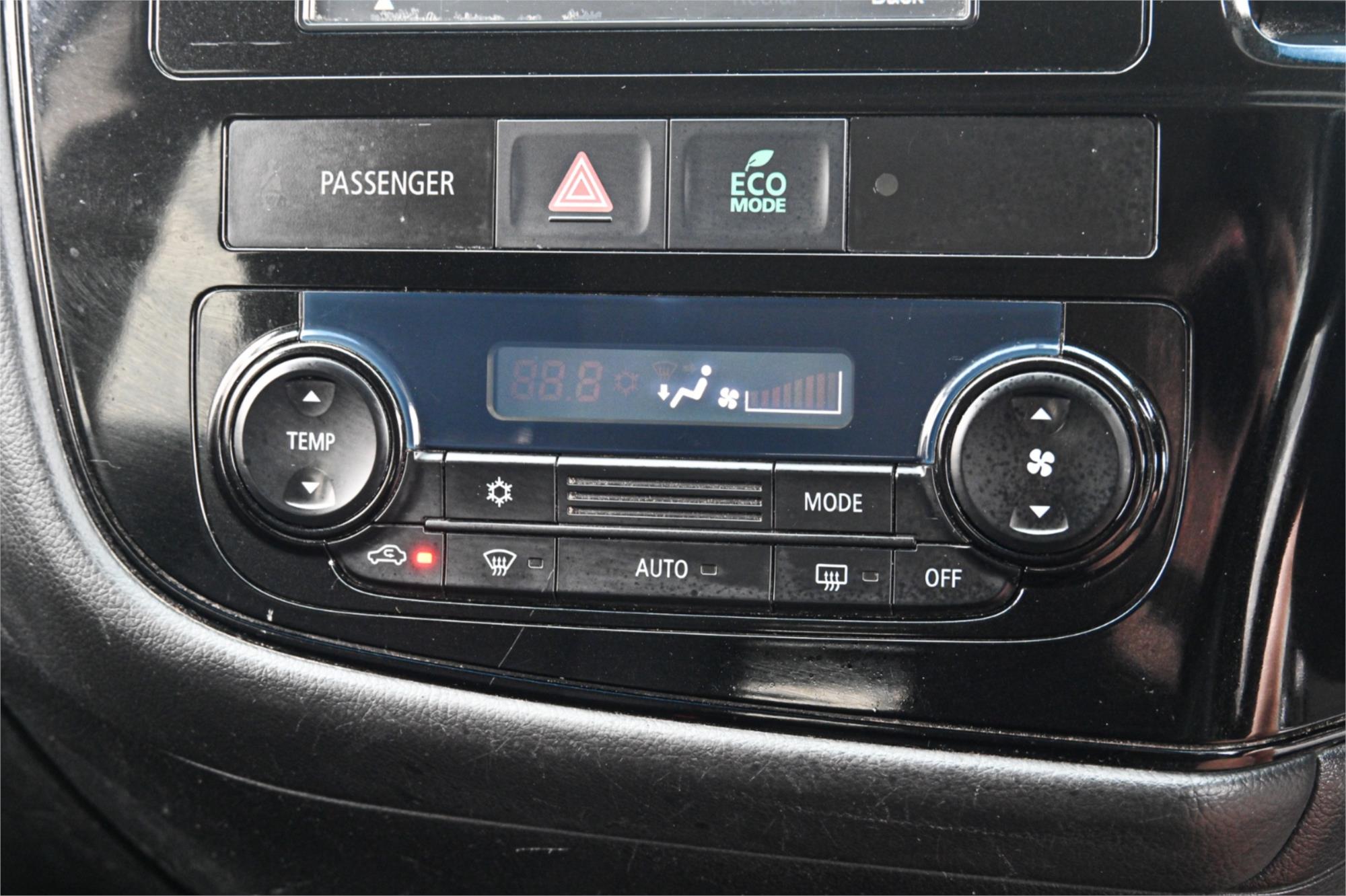 2013 MITSUBISHI OUTLANDER ZJ ES (4x2) CONTINUOUS VARIABLE 4D WAGON
