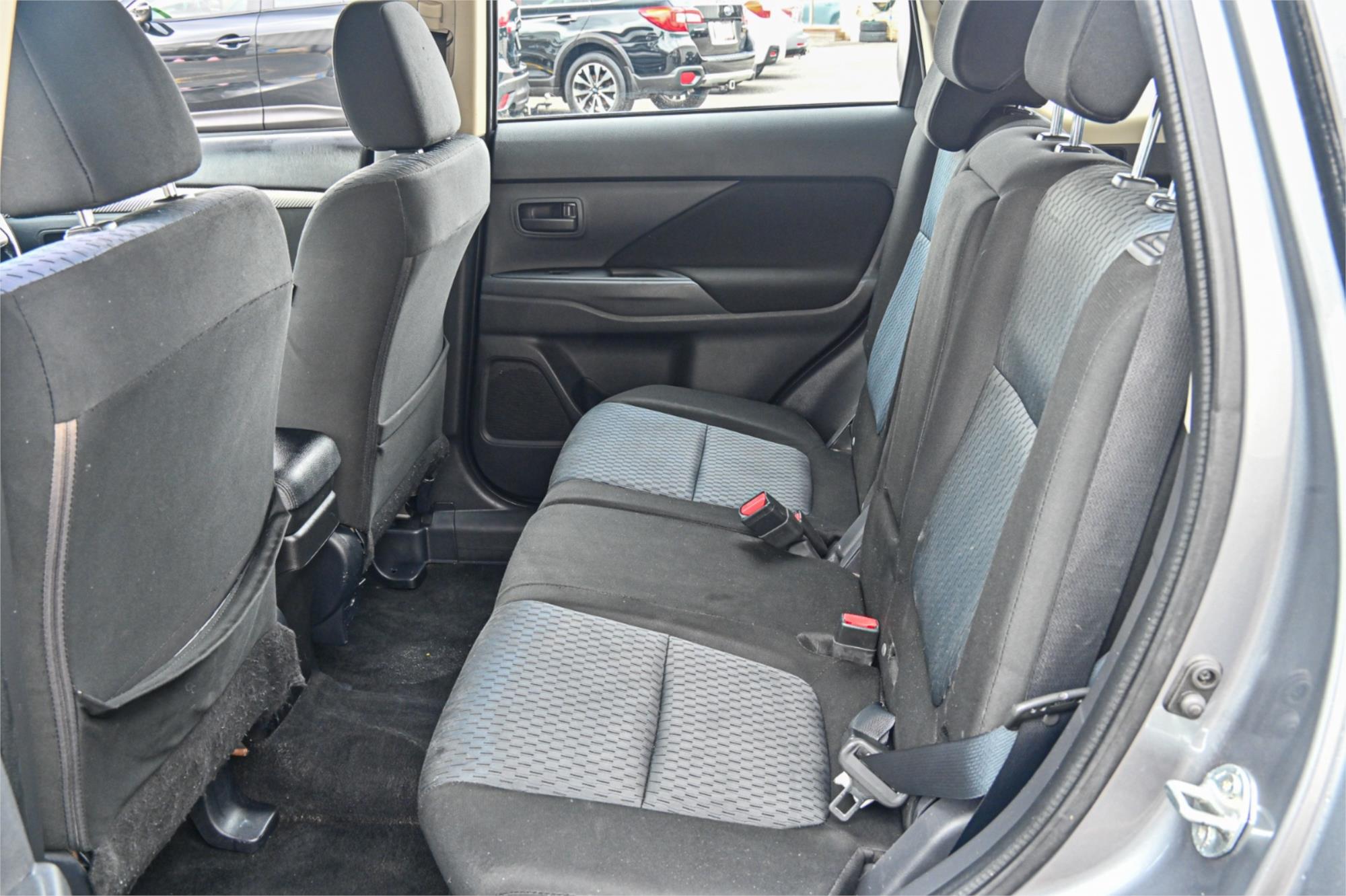 2013 MITSUBISHI OUTLANDER ZJ ES (4x2) CONTINUOUS VARIABLE 4D WAGON