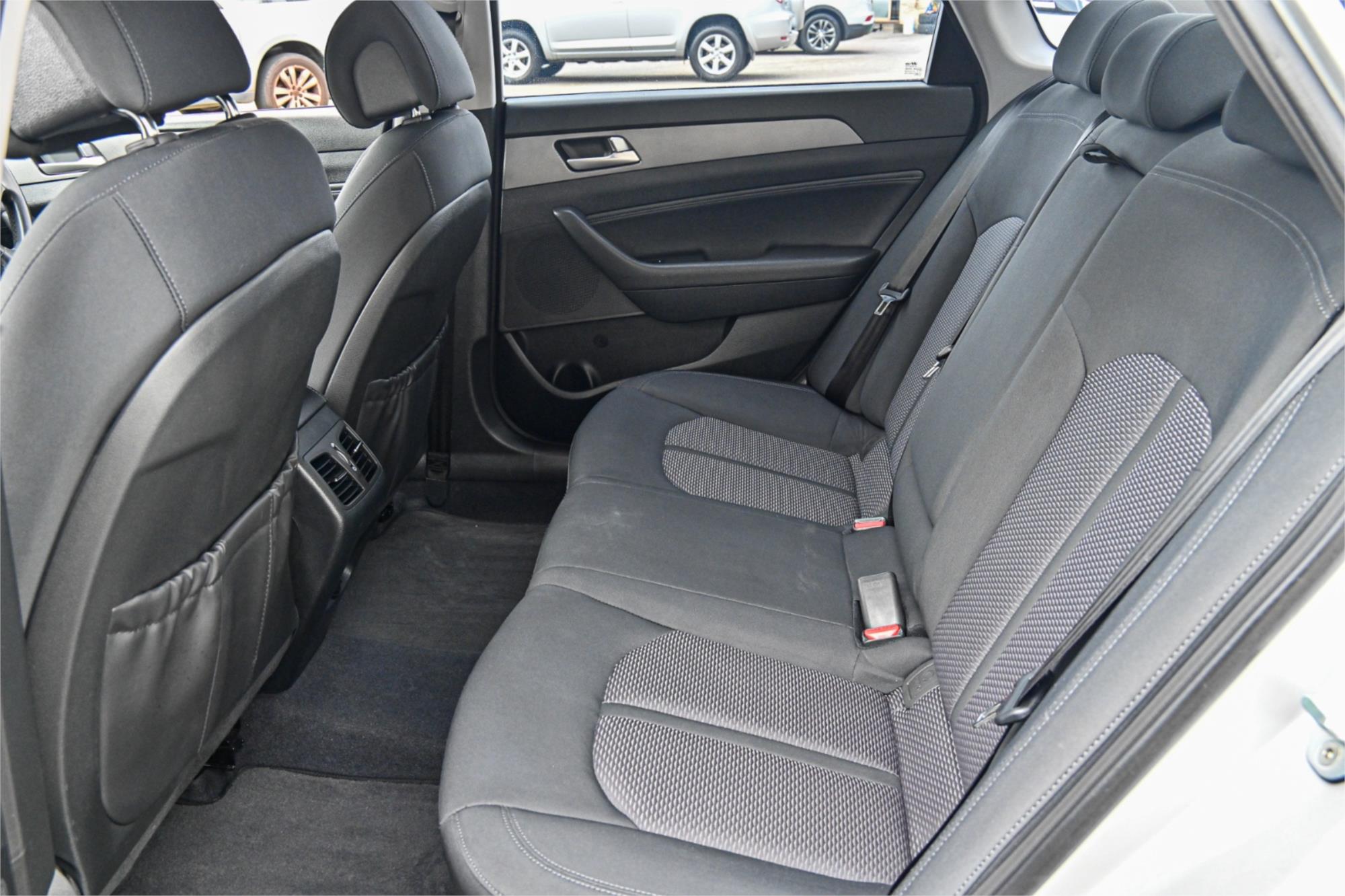 2015 HYUNDAI SONATA LF ACTIVE 6 SP AUTOMATIC 4D SEDAN