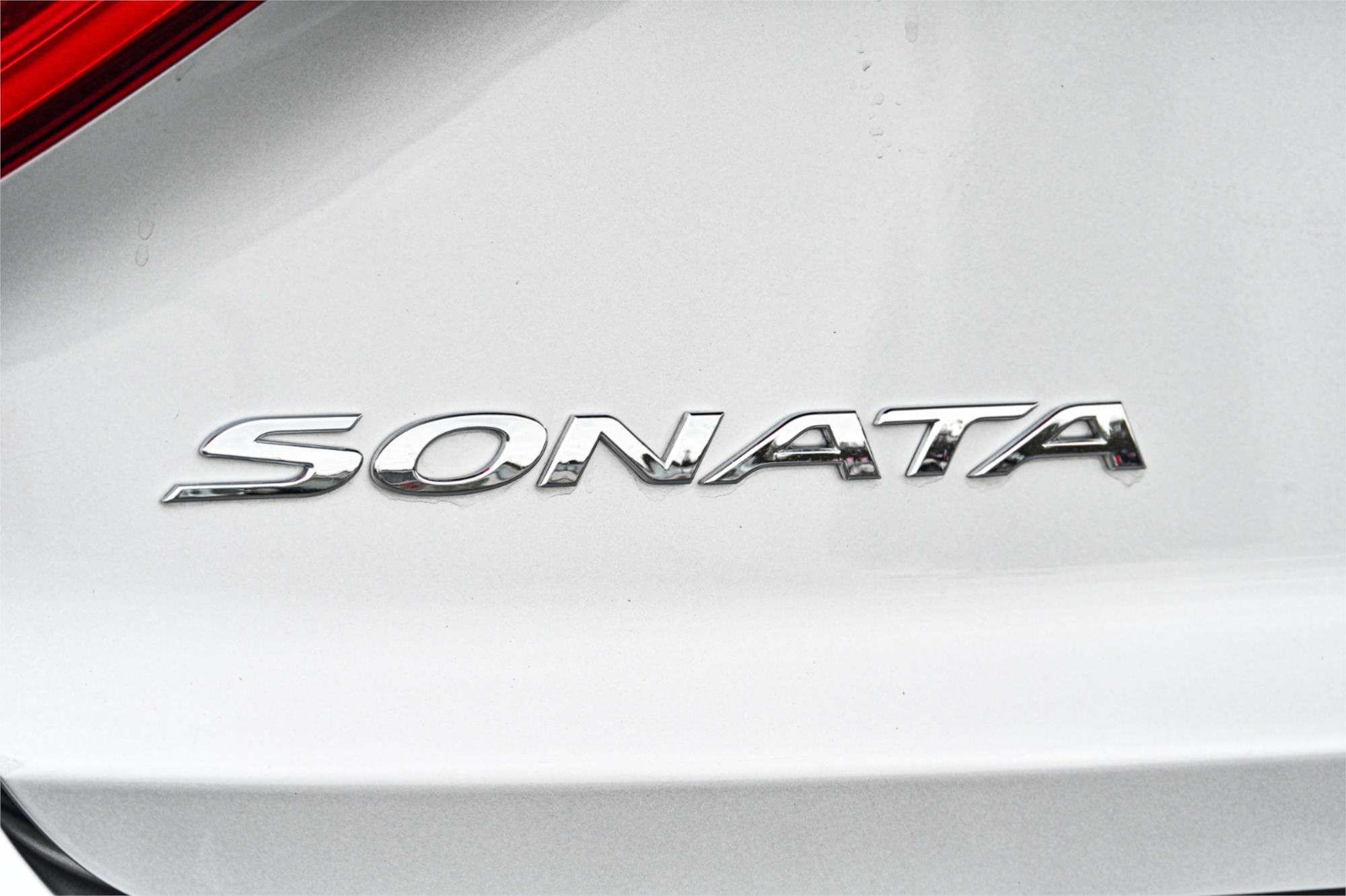 2015 HYUNDAI SONATA LF ACTIVE 6 SP AUTOMATIC 4D SEDAN