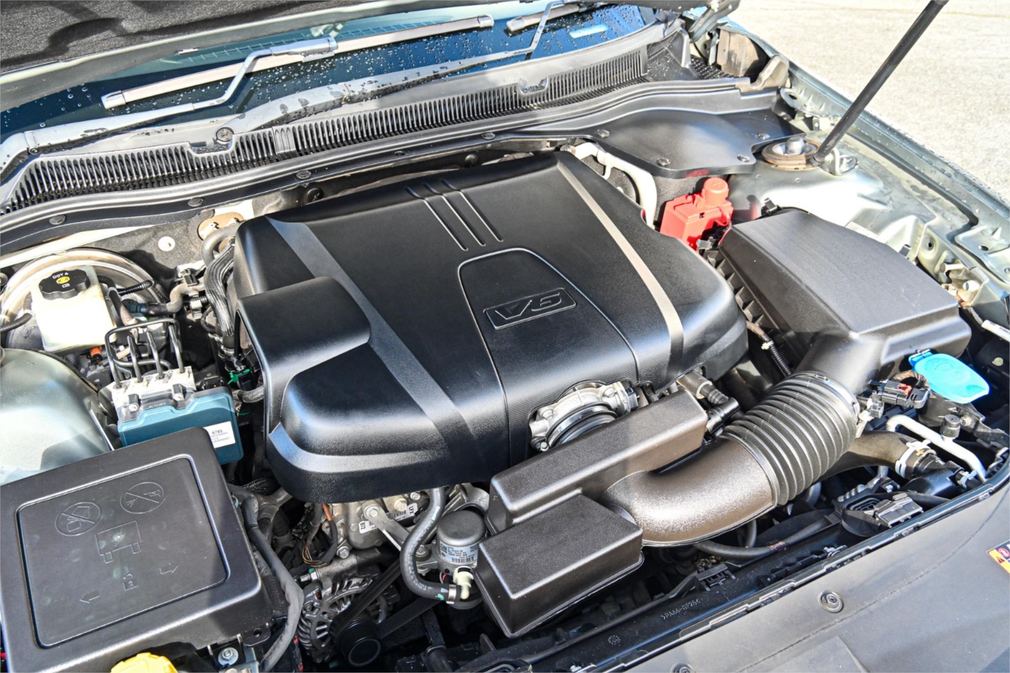 2015 HOLDEN COMMODORE VF II SV6 6 SP MANUAL 4D SEDAN