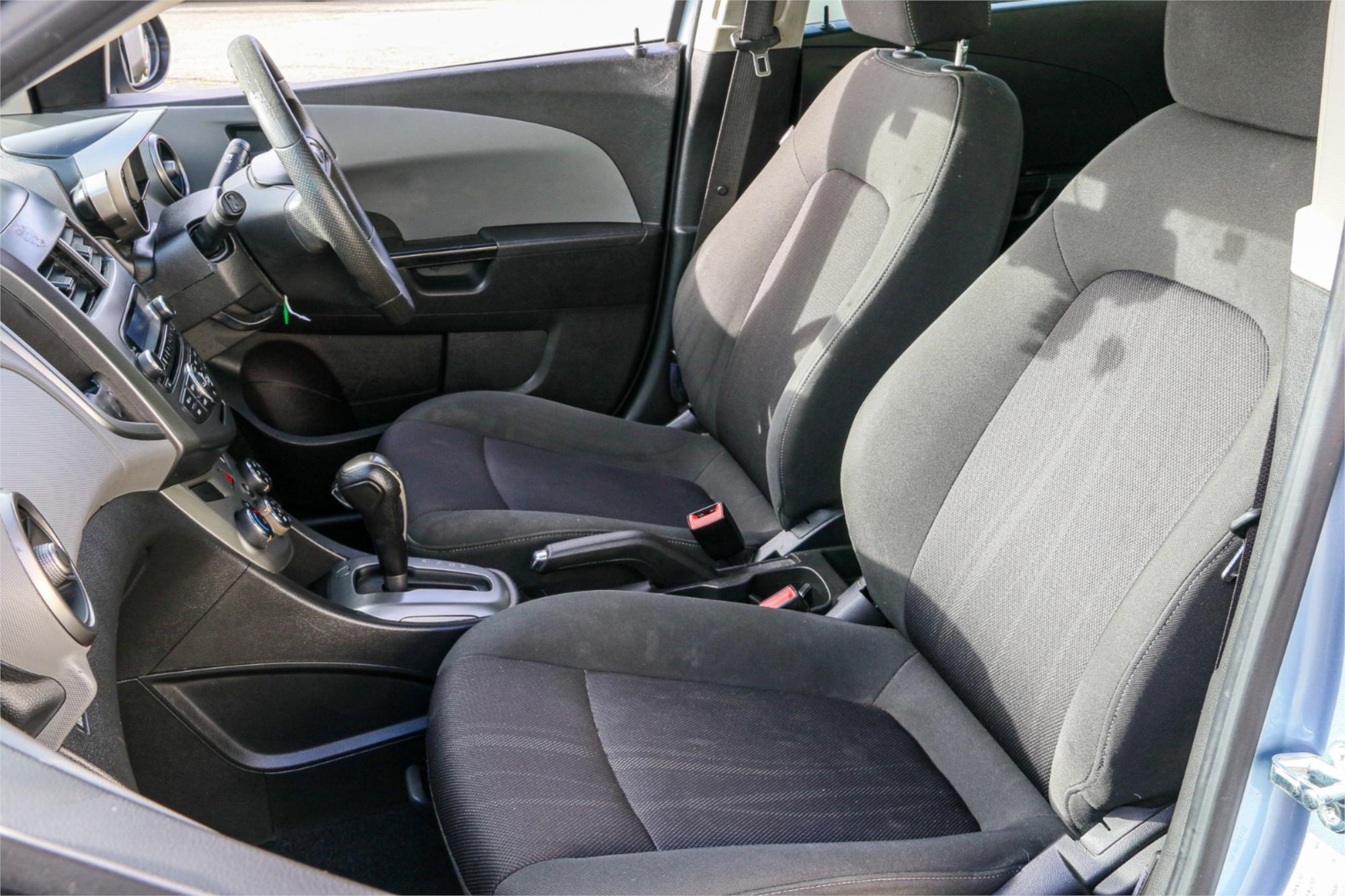 2012 HOLDEN BARINA TM 6 SP AUTOMATIC 5D HATCHBACK