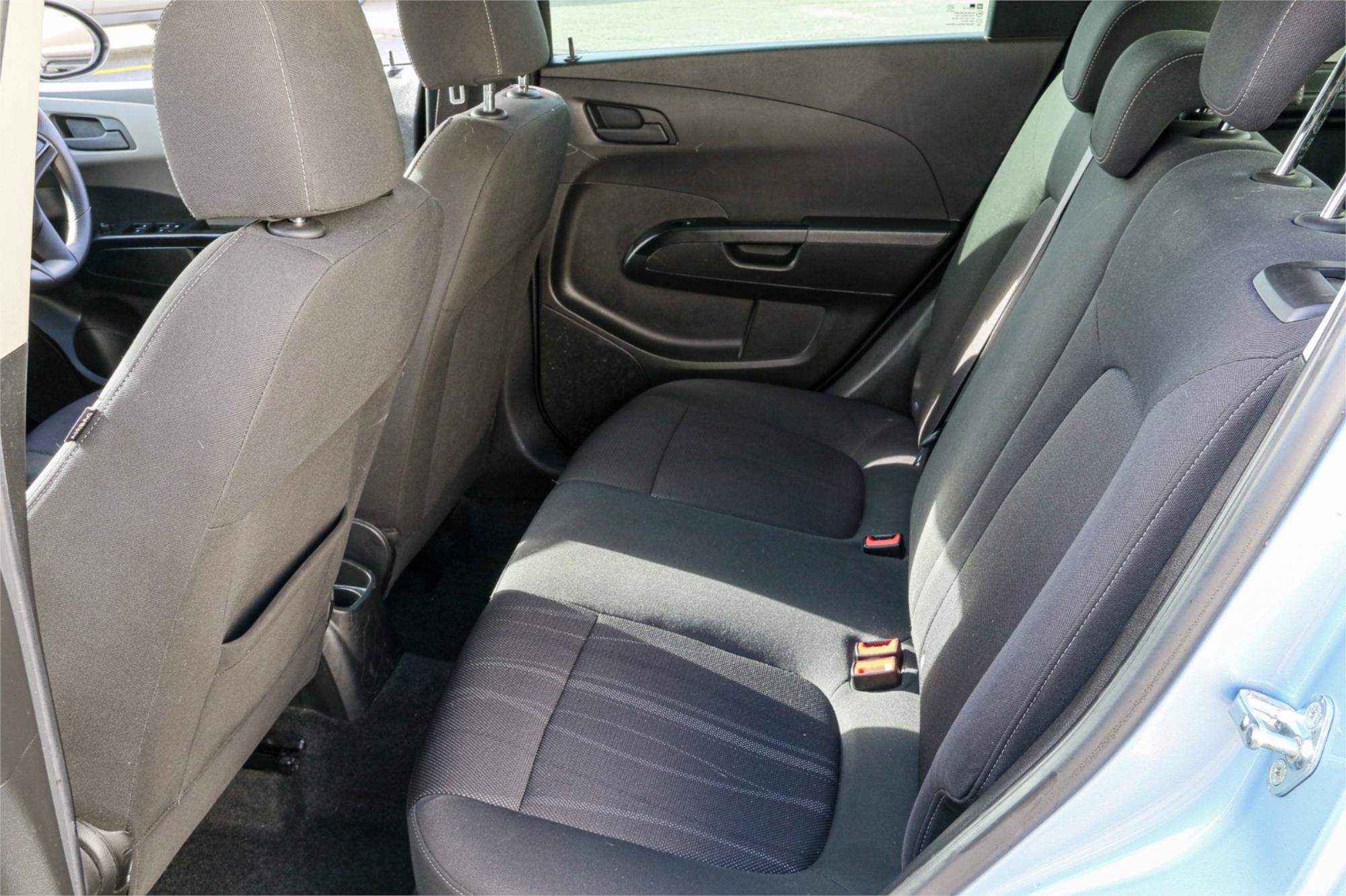 2012 HOLDEN BARINA TM 6 SP AUTOMATIC 5D HATCHBACK