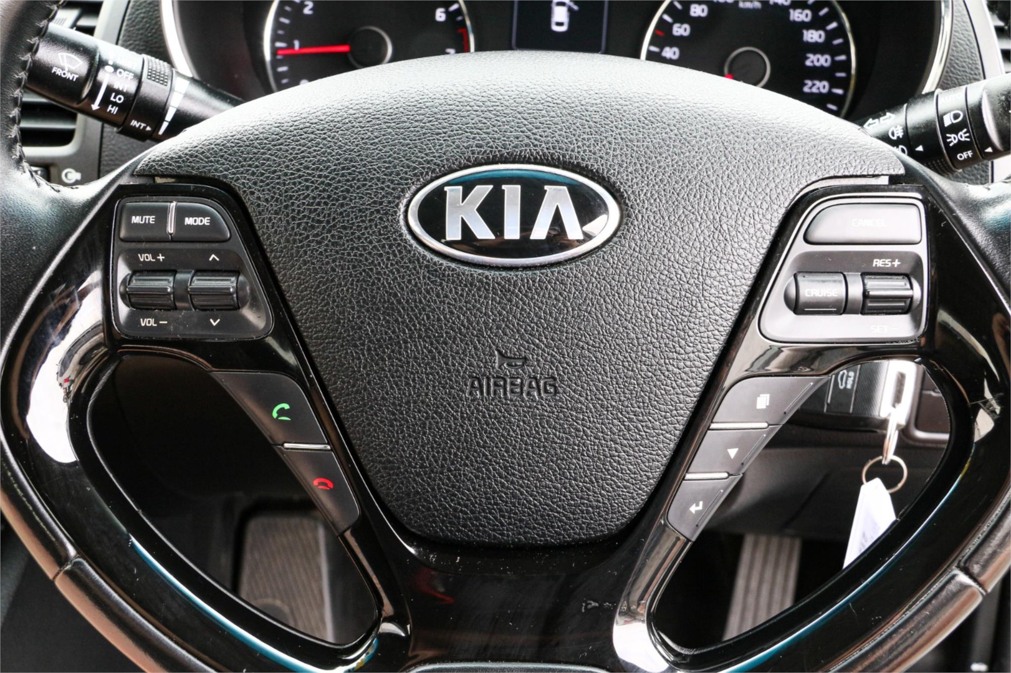 2017 KIA CERATO YD MY17 SPORT 6 SP AUTO SEQ SPORTSHIFT 4D SEDAN