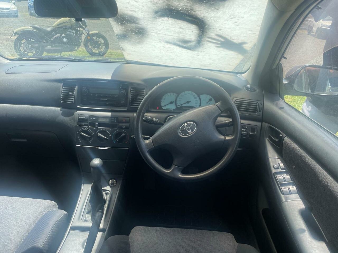 2003 TOYOTA COROLLA ZZE122R CONQUEST SECA 5 SP MANUAL 5D HATCHBACK