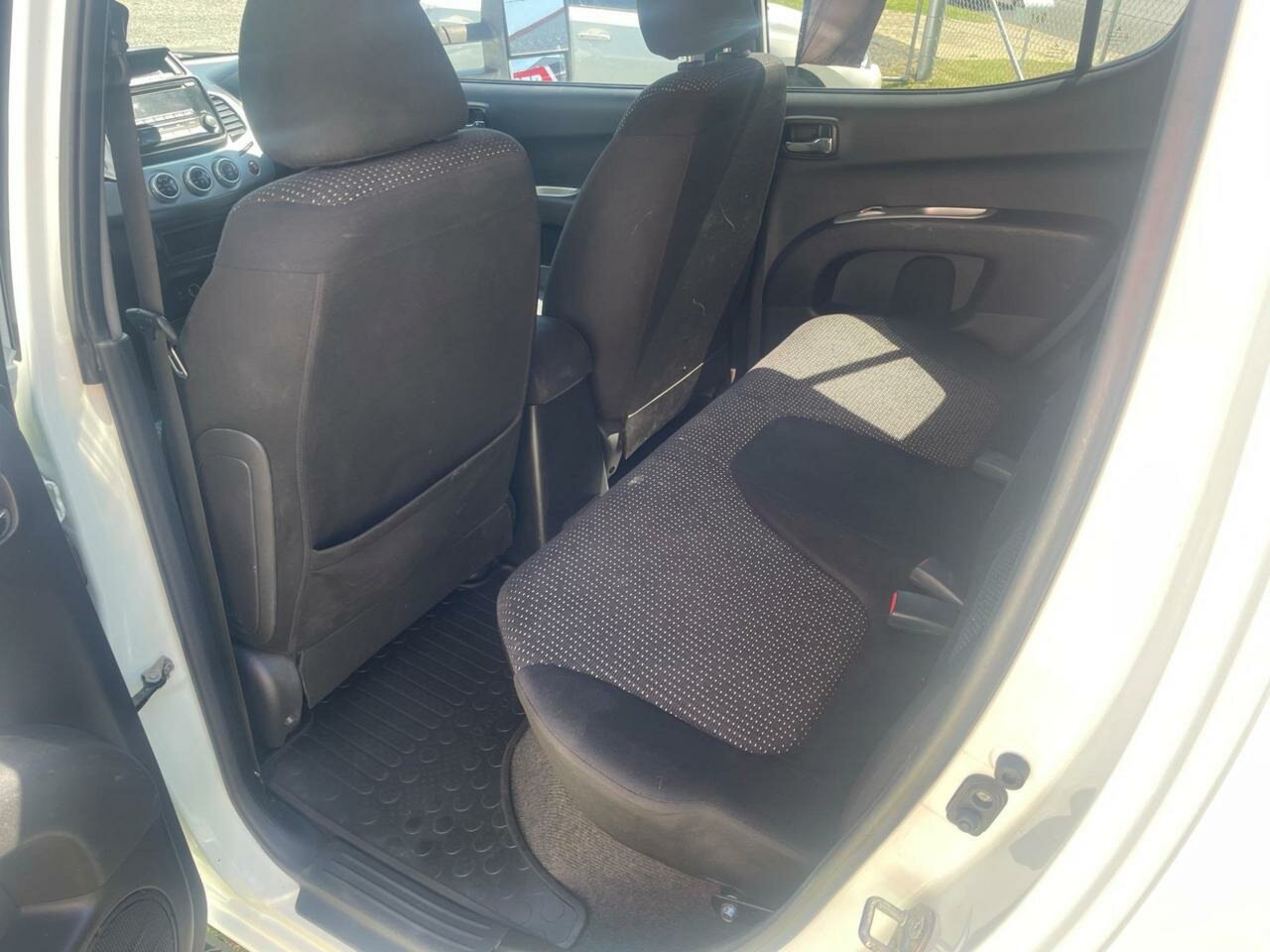 2014 MITSUBISHI TRITON MN MY14 UPDATE GLX-R (4x4) 5 SP AUTOMATIC (4X4) DOUBLE CAB UTILITY