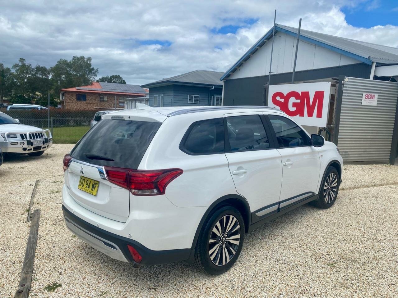 2019 MITSUBISHI OUTLANDER ZL MY19 ES ADAS 5 SEAT (2WD) CONTINUOUS VARIABLE 4D WAGON