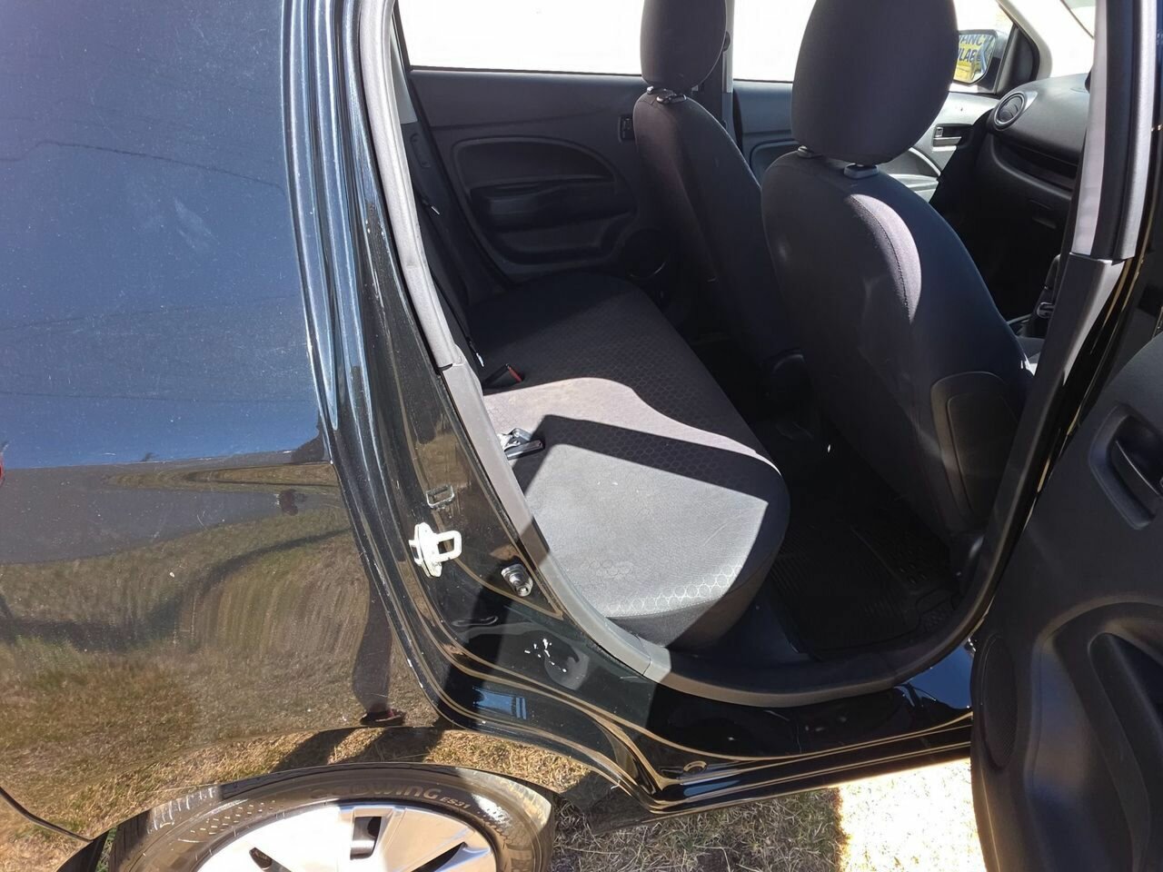 2015 MITSUBISHI MIRAGE LA MY15 ES 5 SP MANUAL 5D HATCHBACK