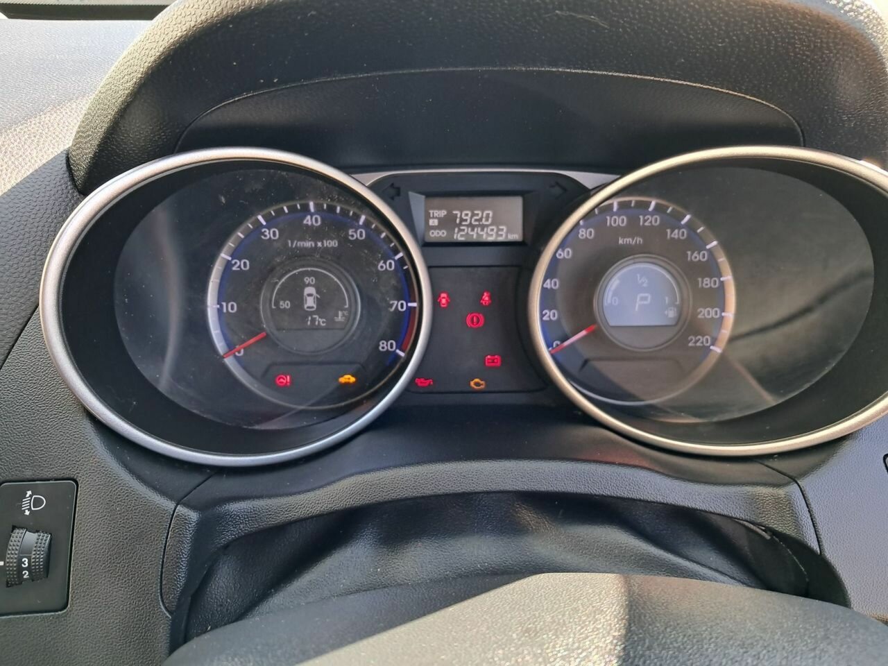 2015 HYUNDAI iX35 LM SERIES II SE (FWD) 6 SP MANUAL 4D WAGON