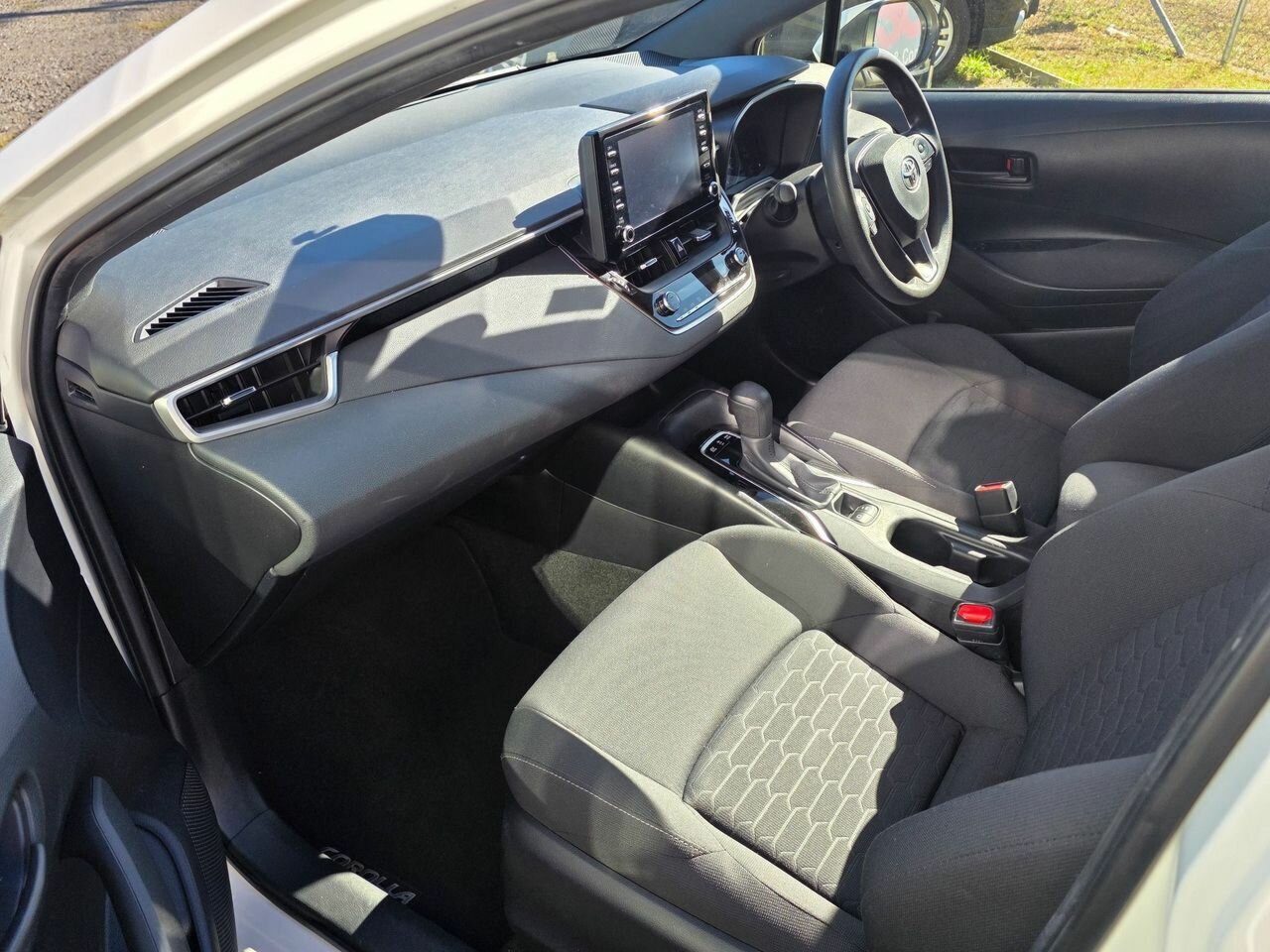2018 TOYOTA COROLLA ZWE211R ASCENT SPORT HYBRID CONTINUOUS VARIABLE 5D HATCHBACK