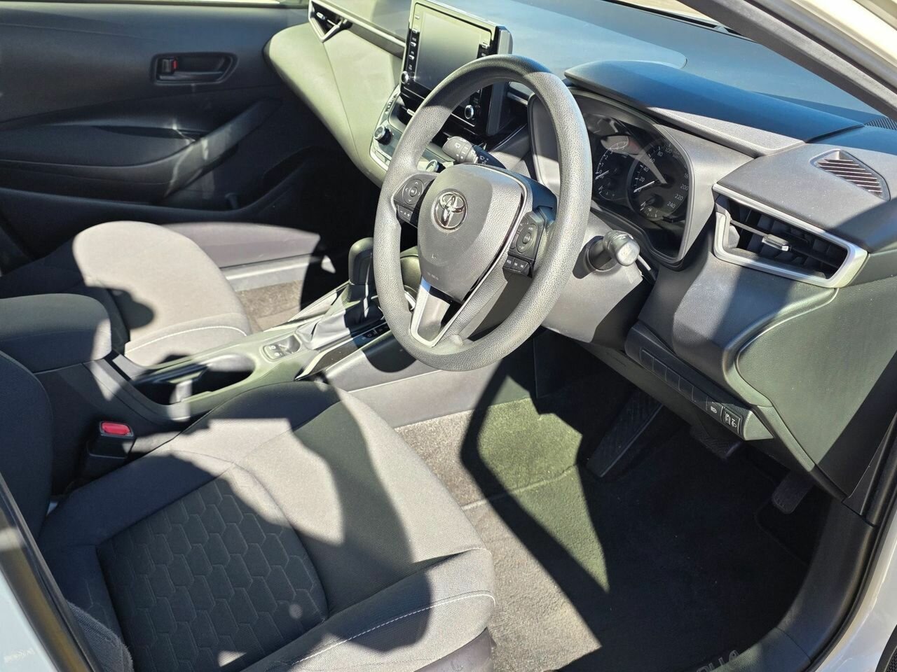2018 TOYOTA COROLLA ZWE211R ASCENT SPORT HYBRID CONTINUOUS VARIABLE 5D HATCHBACK