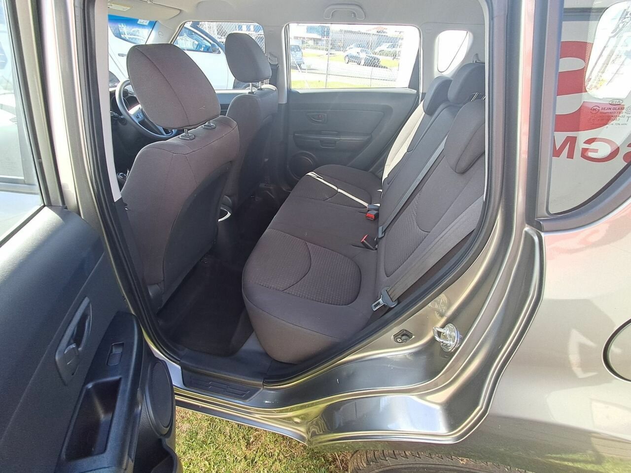 2013 KIA SOUL AM MY12 6 SP AUTOMATIC 5D HATCHBACK