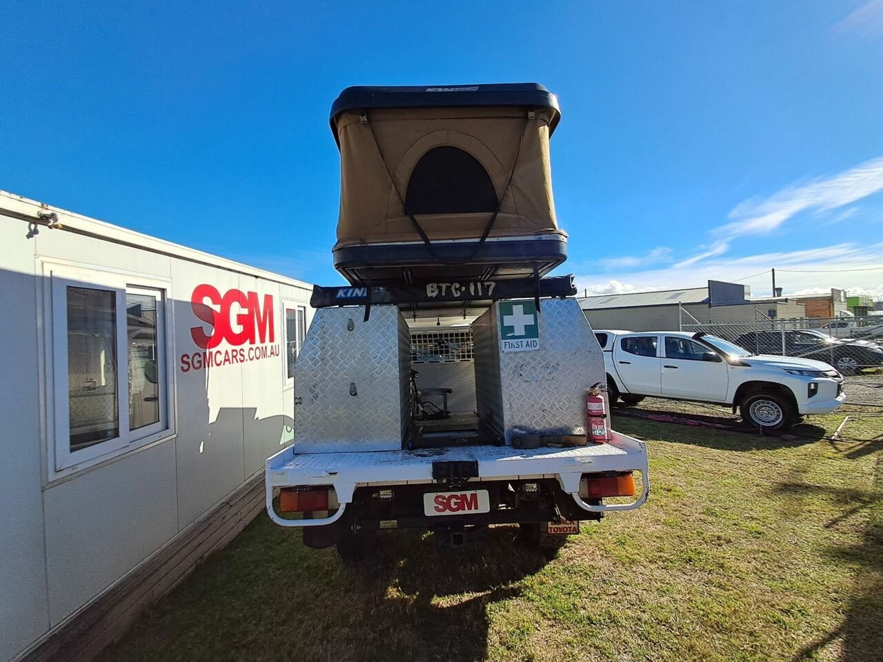 2014 TOYOTA HILUX KUN26R MY14 SR (4x4) 5 SP AUTOMATIC DOUBLE C/CHAS
