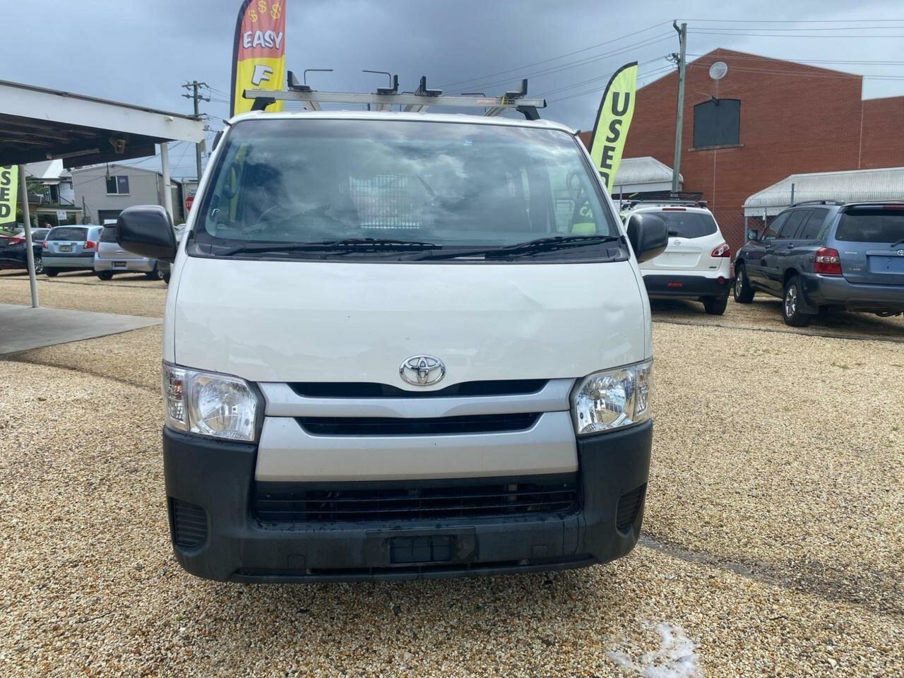 2015 TOYOTA HIACE KDH201R MY15 LWB 4 SP AUTOMATIC 4D VAN