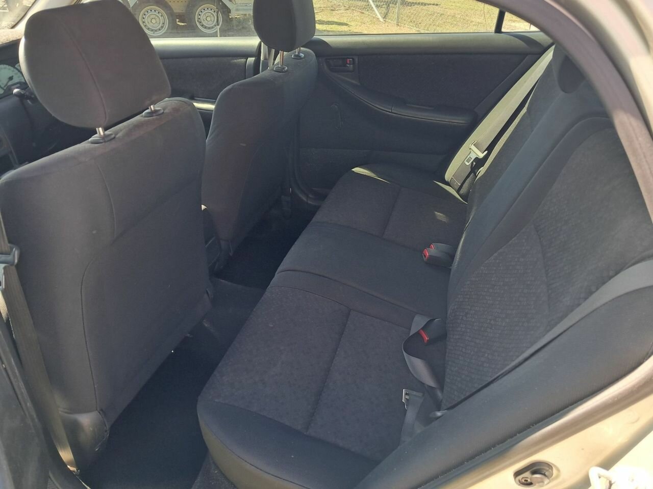 2004 TOYOTA COROLLA ZZE122R CONQUEST SECA 4 SP AUTOMATIC 5D HATCHBACK