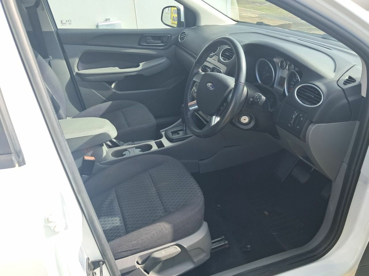 2010 FORD FOCUS LV LX 5 SP MANUAL 5D HATCHBACK