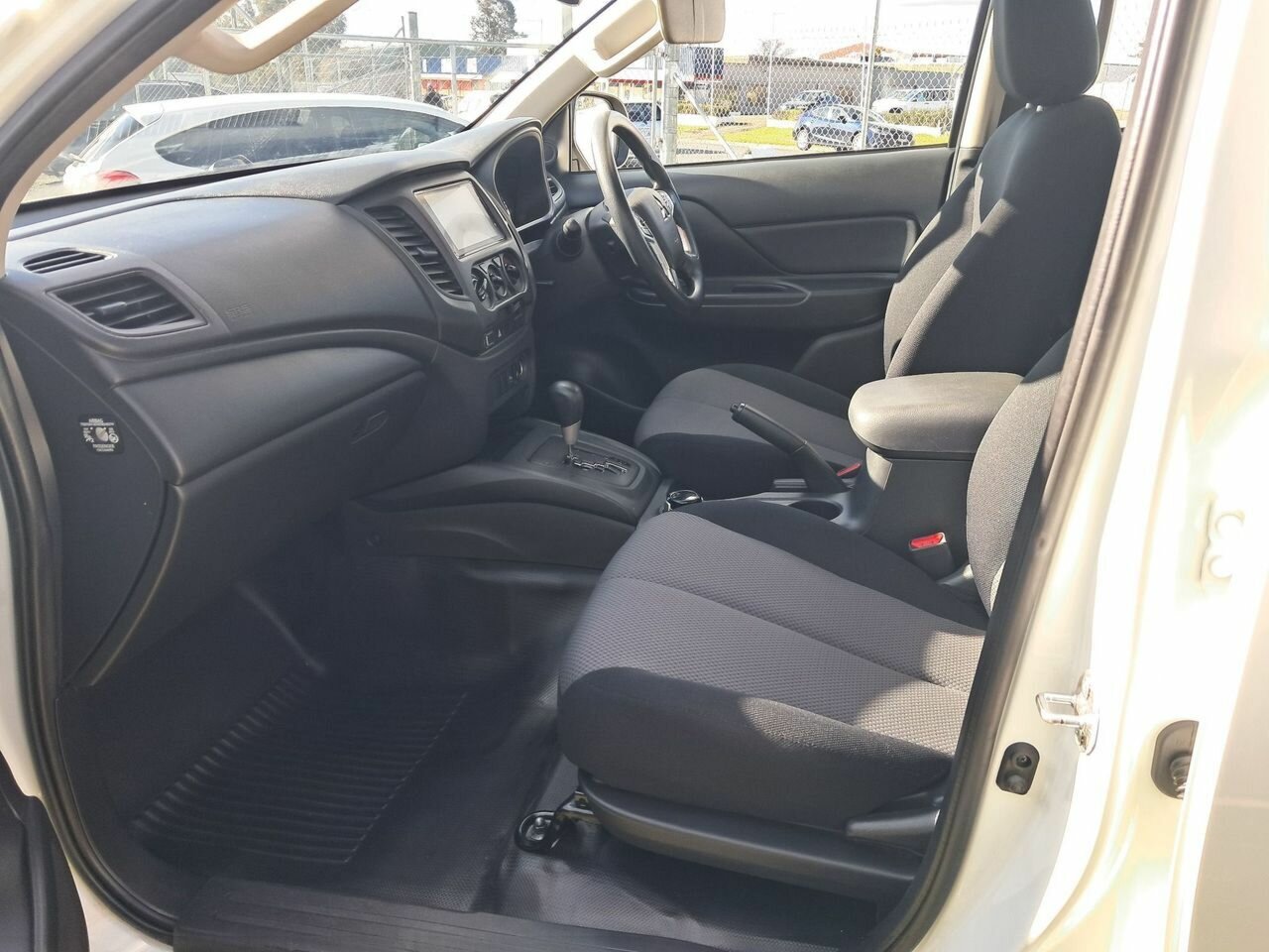 2024 MITSUBISHI TRITON MR MY23 GLX (4x4) 6 SP AUTOMATIC DOUBLE C/CHAS