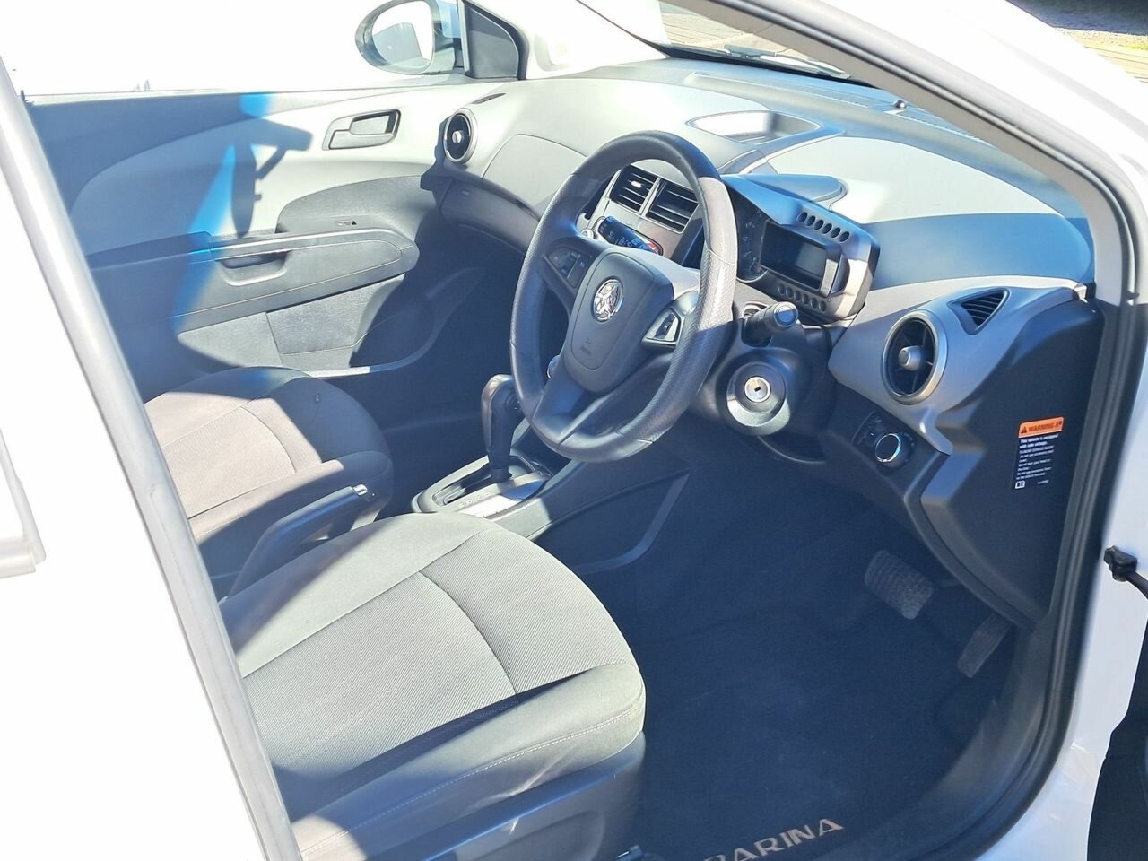 2014 HOLDEN BARINA TM MY15 CD 6 SP AUTOMATIC 5D HATCHBACK