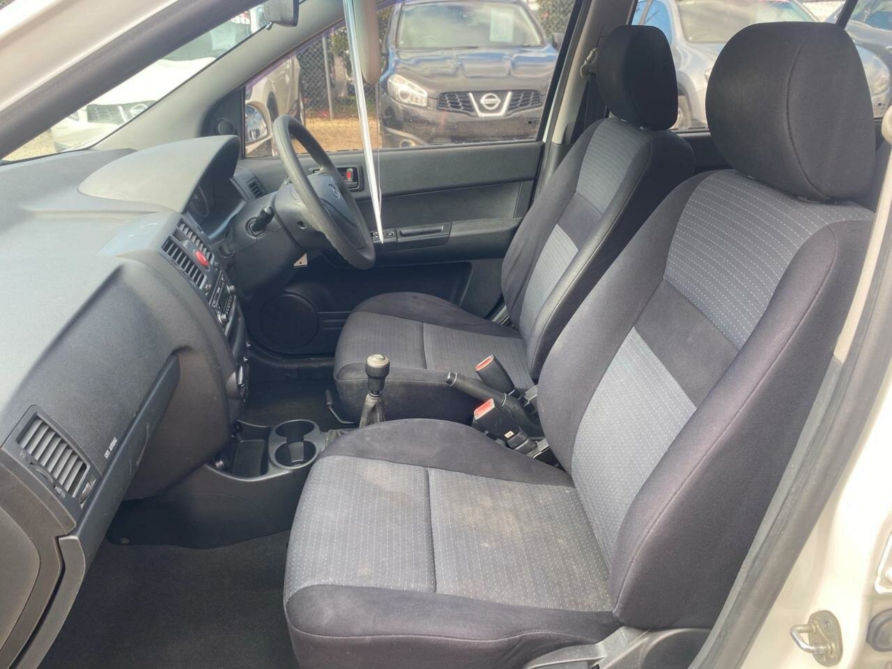 2009 HYUNDAI GETZ TB MY09 S 5 SP MANUAL 5D HATCHBACK