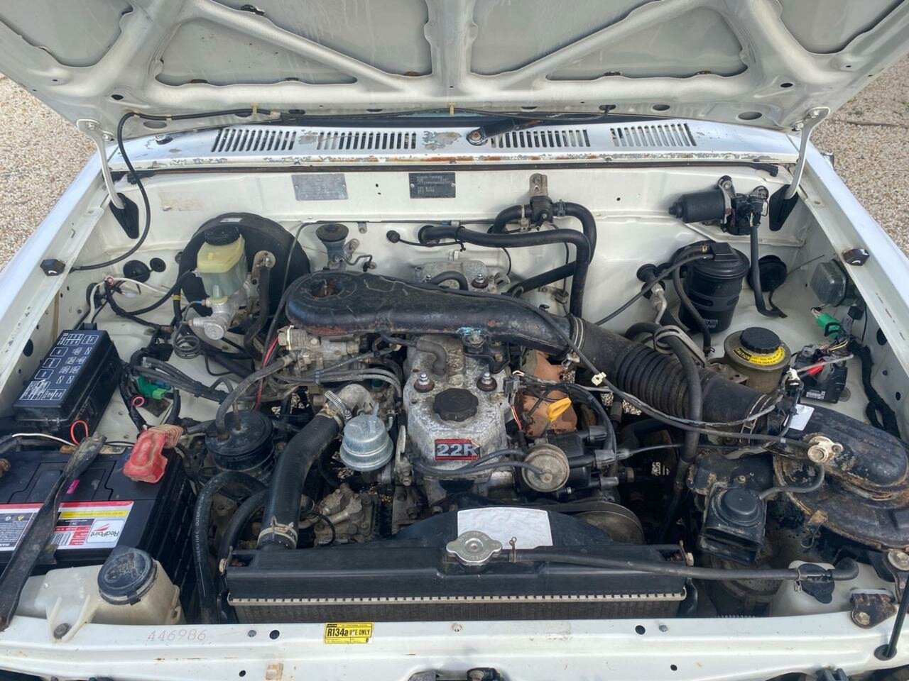 1994 TOYOTA HILUX RN85R 5 SP MANUAL C/CHAS