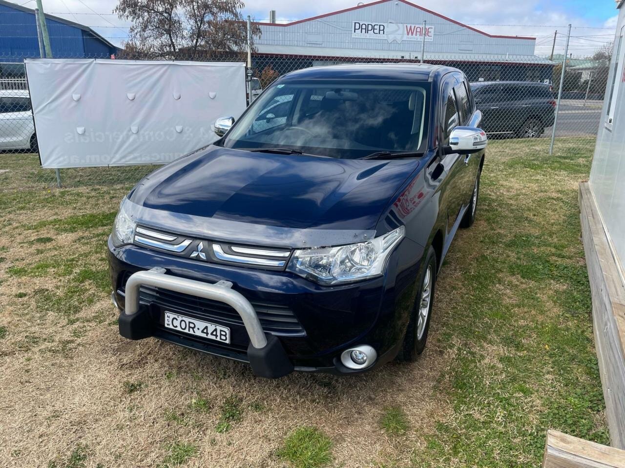 2013 MITSUBISHI OUTLANDER ZJ LS (4x2) CONTINUOUS VARIABLE 4D WAGON