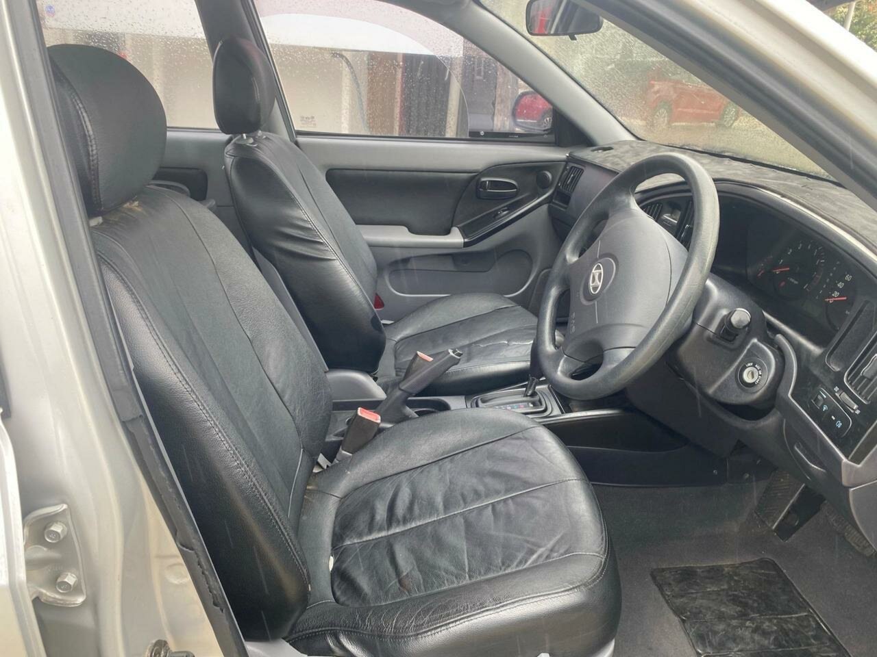 2005 HYUNDAI ELANTRA XD MY05 FX 2.0 HVT 4 SP AUTOMATIC 4D SEDAN