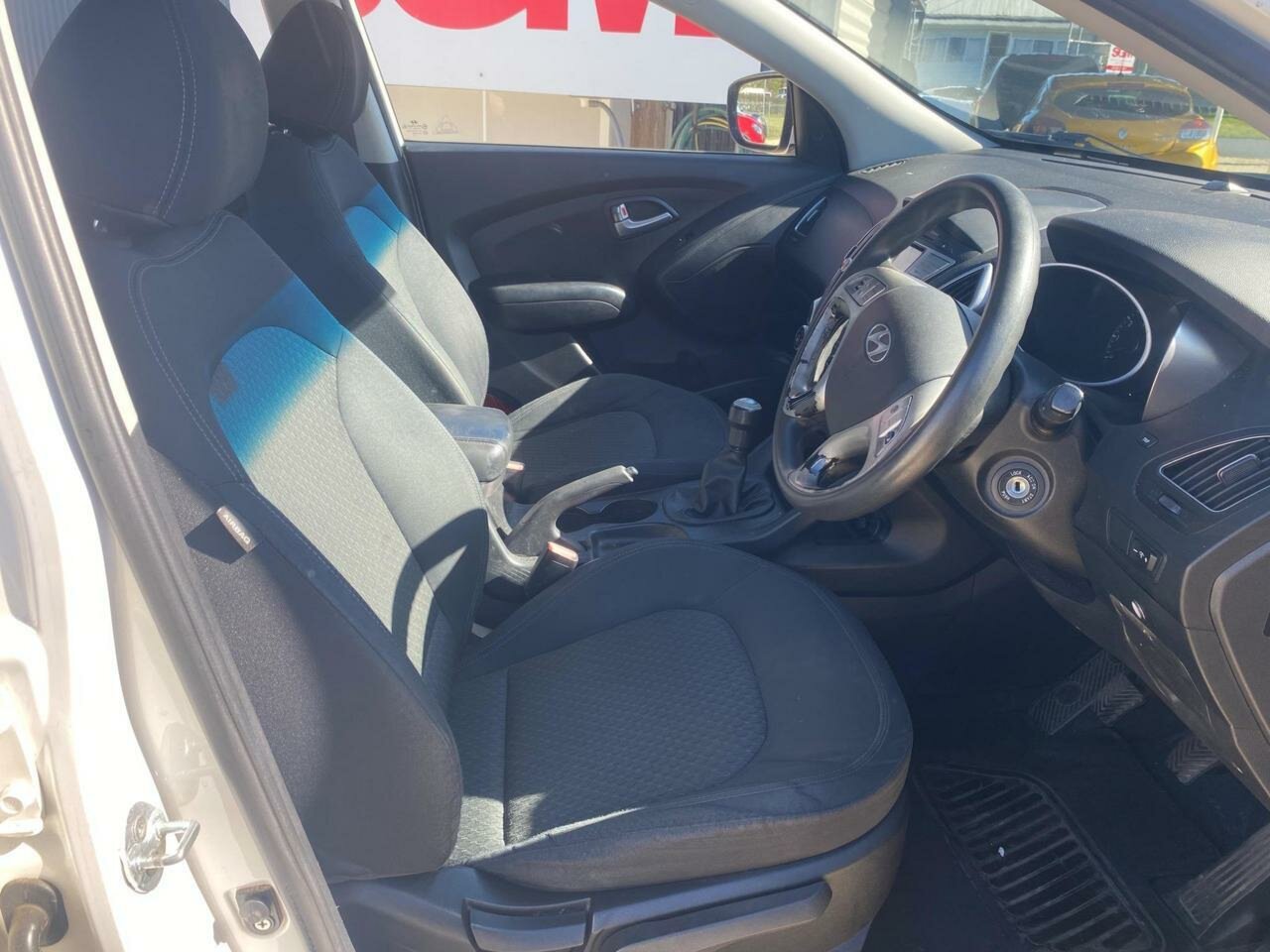 2013 HYUNDAI iX35 LM MY13 ACTIVE (FWD) 5 SP MANUAL 4D WAGON