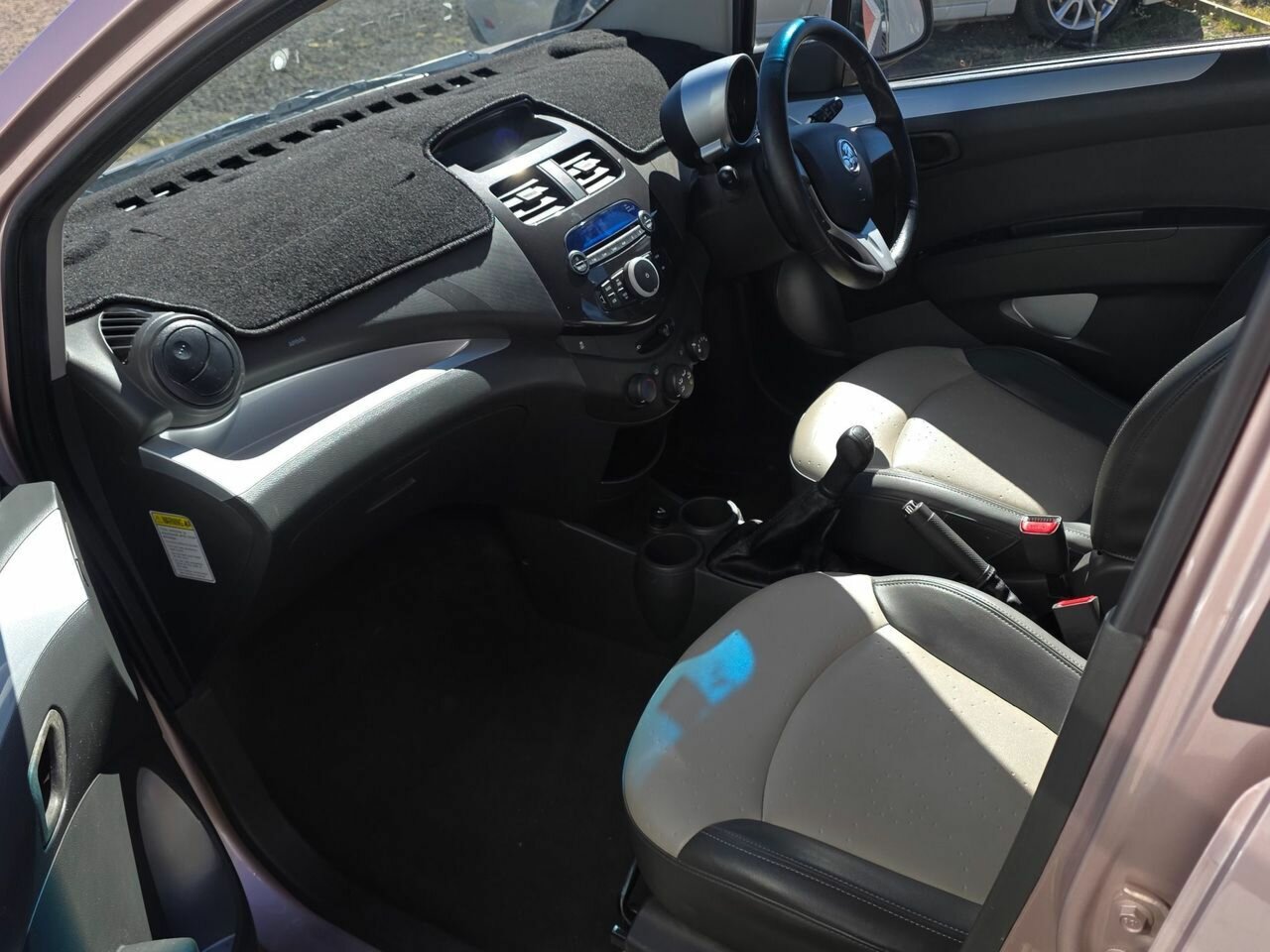2010 HOLDEN BARINA SPARK MJ CD 5 SP MANUAL 5D HATCHBACK