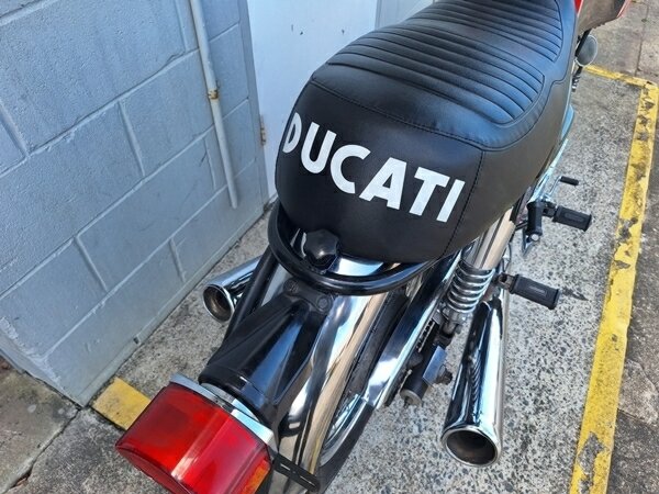 1972 DUCATI 750GT ROAD
