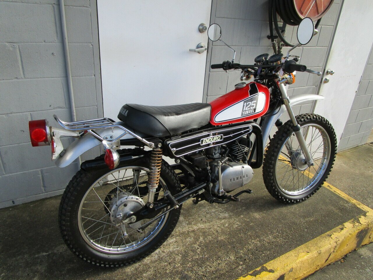 1975 YAMAHA DT125 ROAD