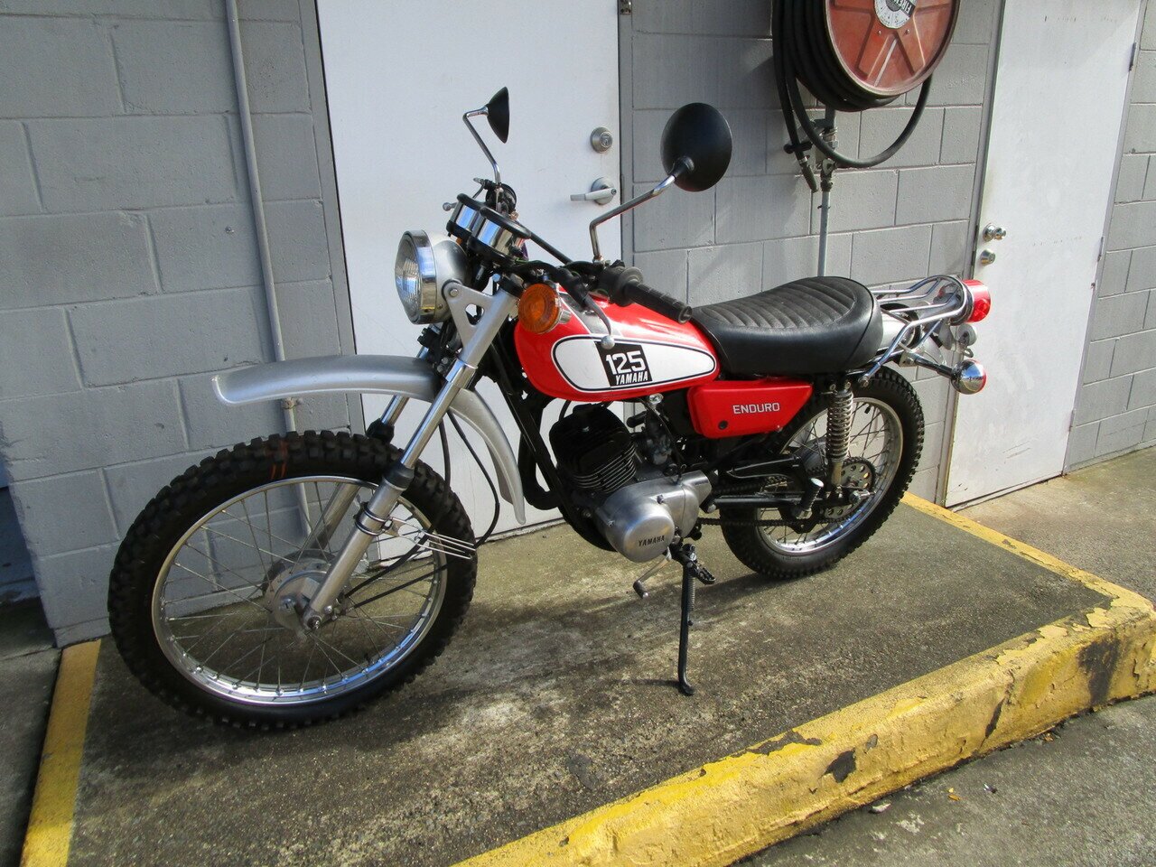 1975 YAMAHA DT125 ROAD