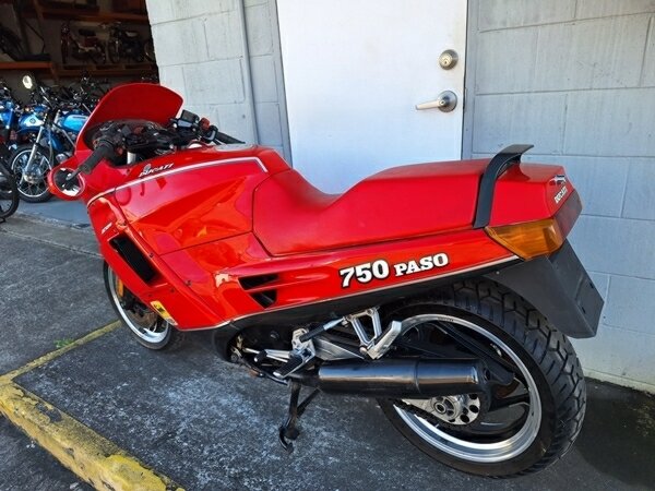 1988 DUCATI 750 PASO ROAD