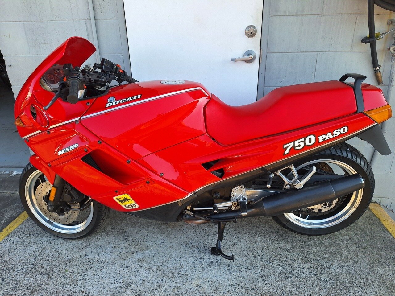 1988 DUCATI 750 PASO ROAD