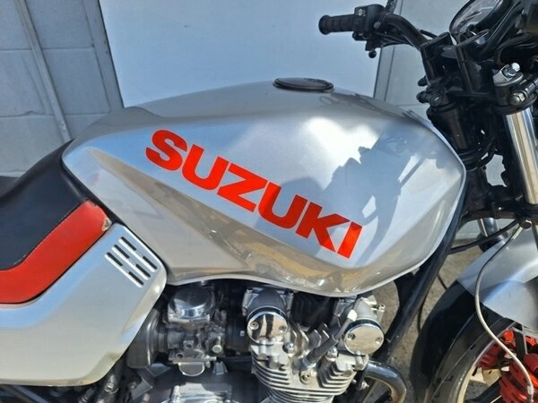 1990 SUZUKI GS550 KATANA ROAD