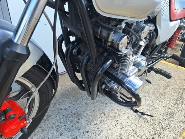 1990 SUZUKI GS550 KATANA ROAD